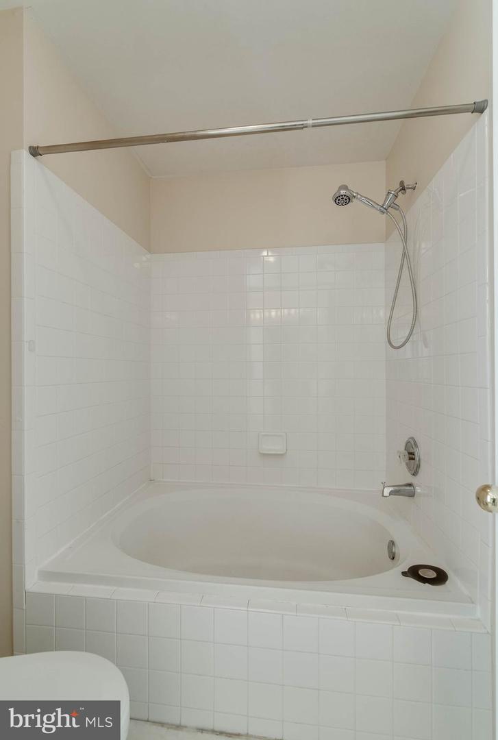 15704 Renton COURT