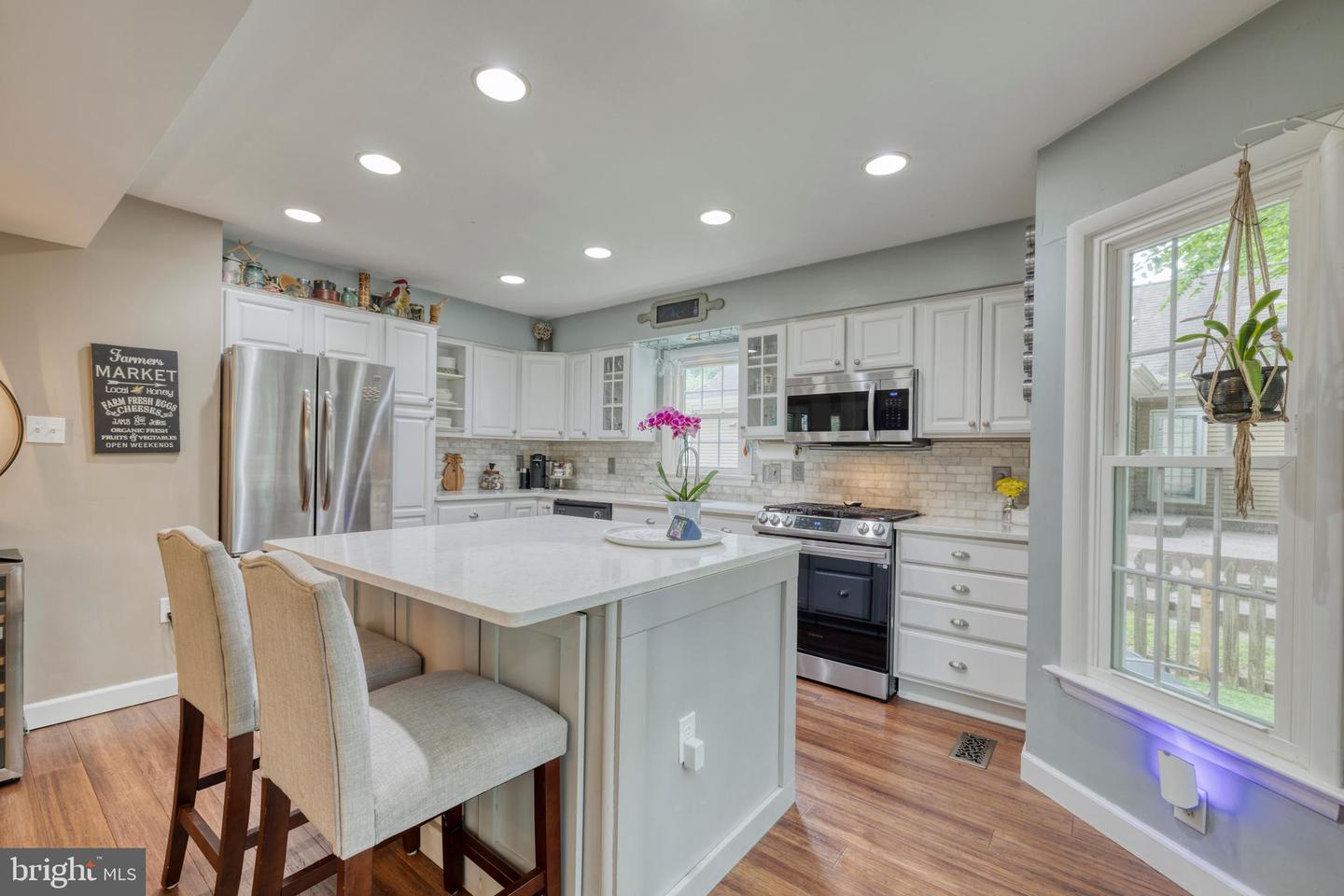 4909 Tallowwood DRIVE