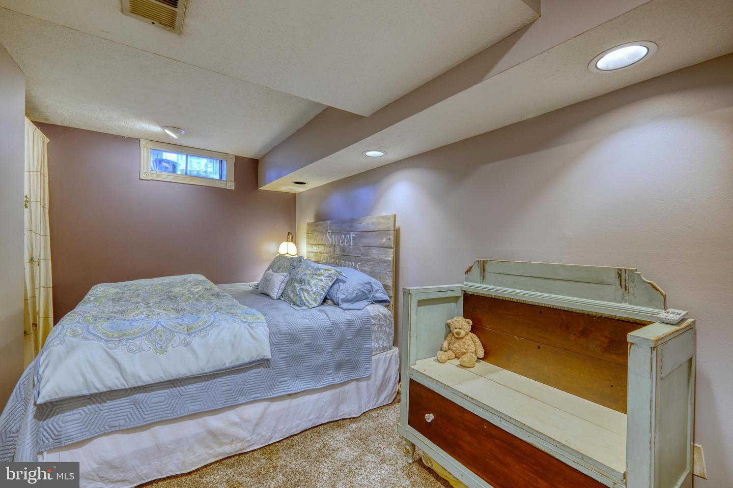 4909 Tallowwood DRIVE