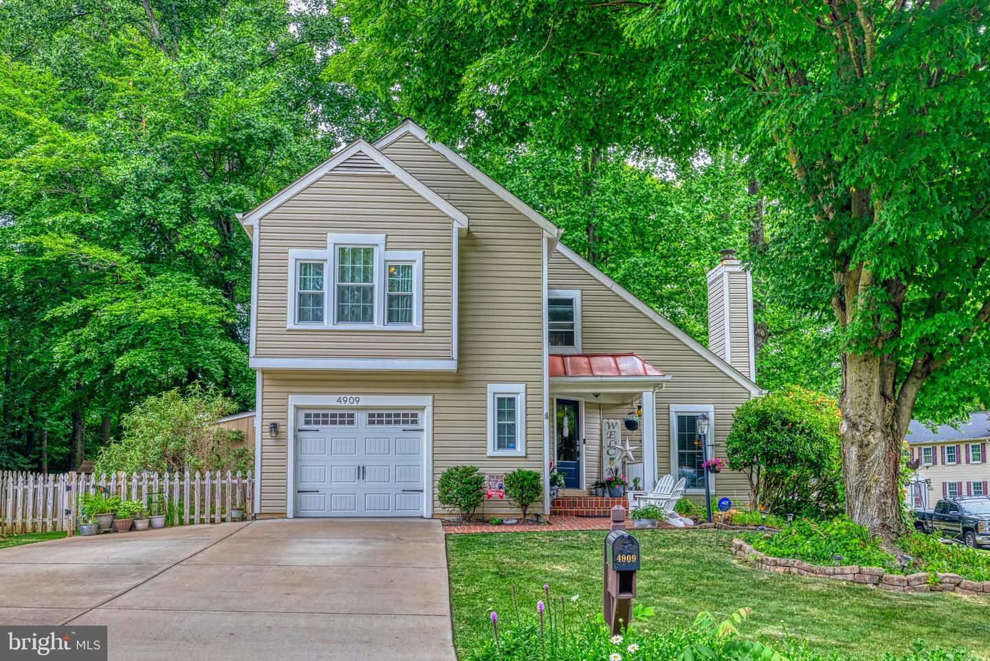4909 Tallowwood DRIVE