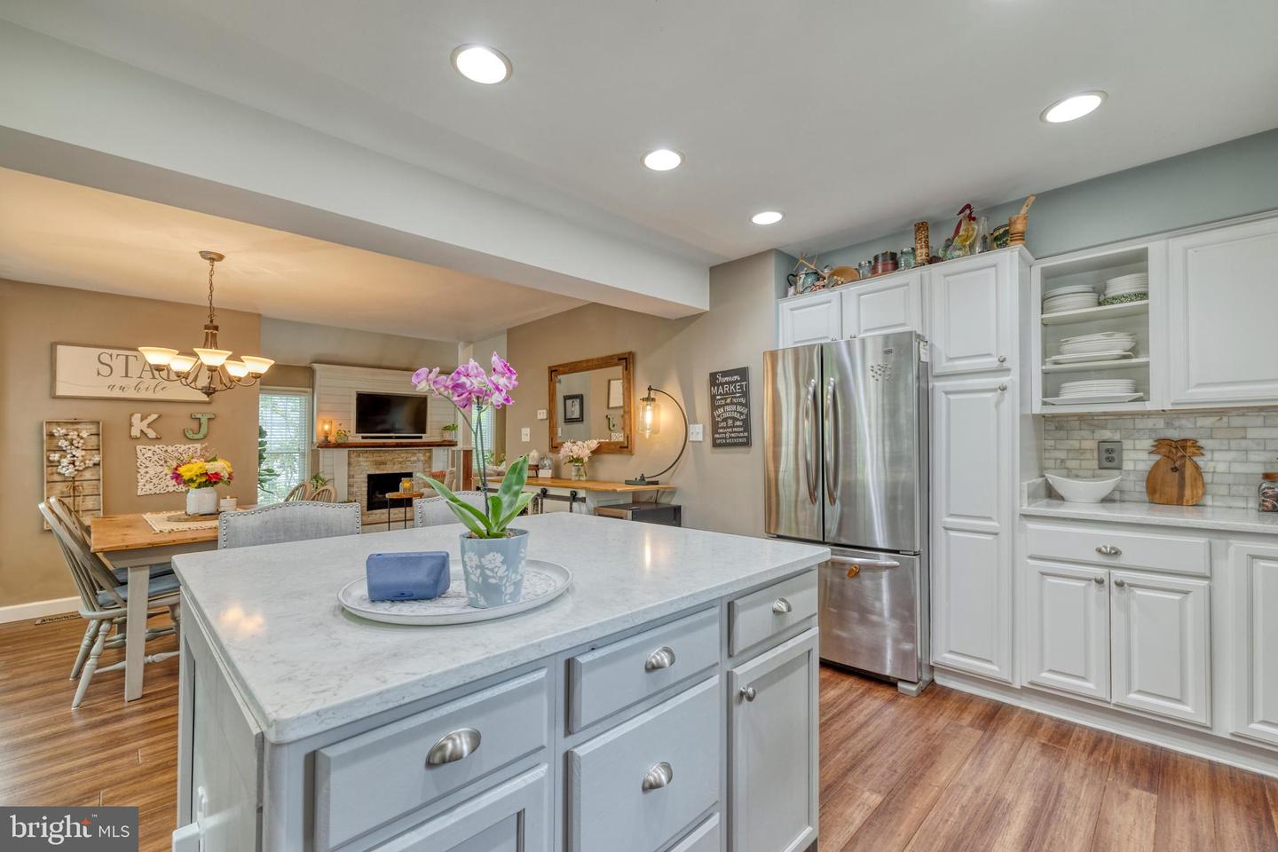 4909 Tallowwood DRIVE