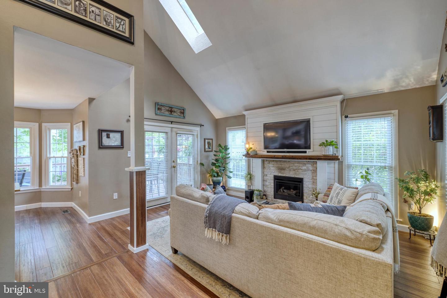 4909 Tallowwood DRIVE