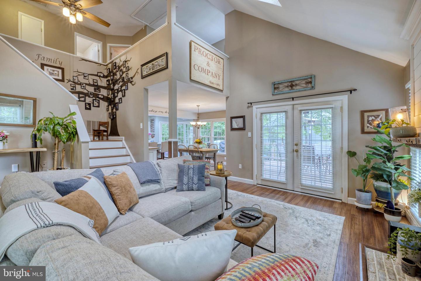 4909 Tallowwood DRIVE