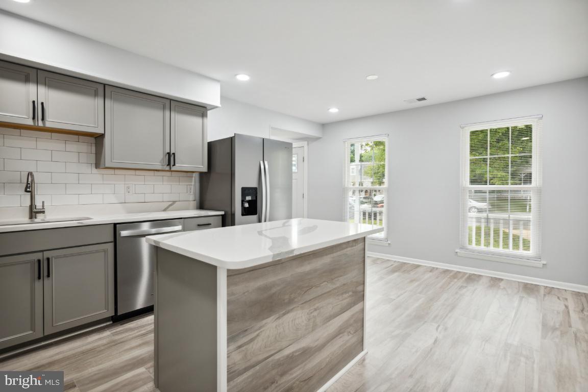 5565 Saint Charles DRIVE