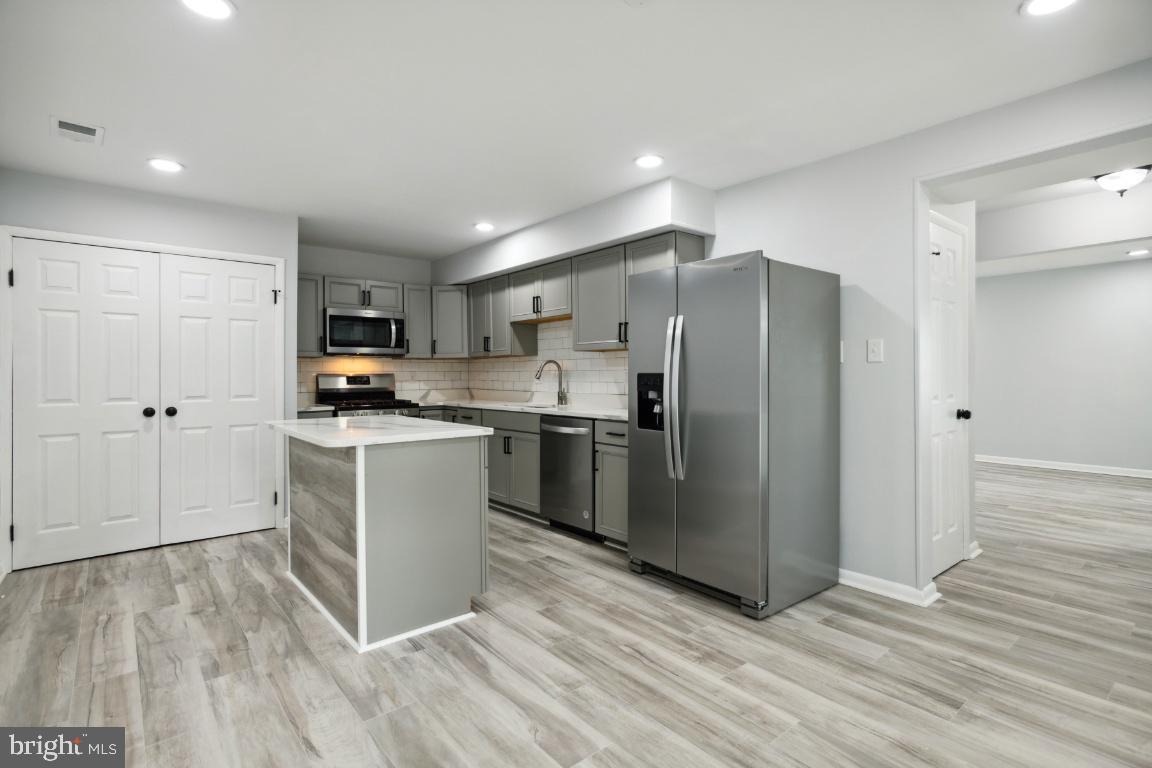 5565 Saint Charles DRIVE