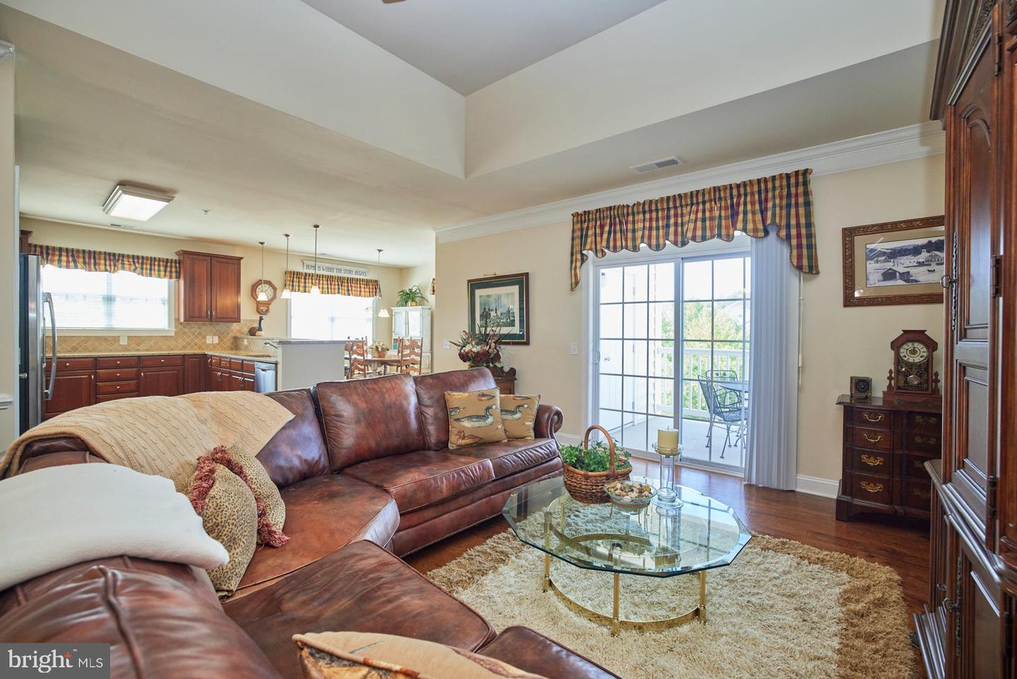 15211 Royal Crest DRIVE Unit: 406