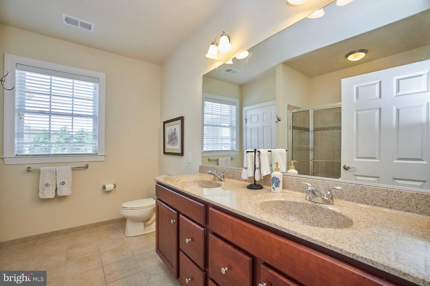 15211 Royal Crest DRIVE Unit: 406
