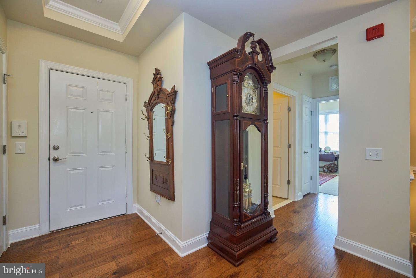 15211 Royal Crest DRIVE Unit: 406
