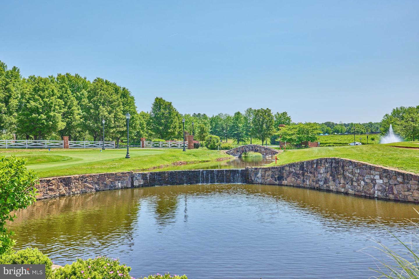 15211 Royal Crest DRIVE Unit: 406