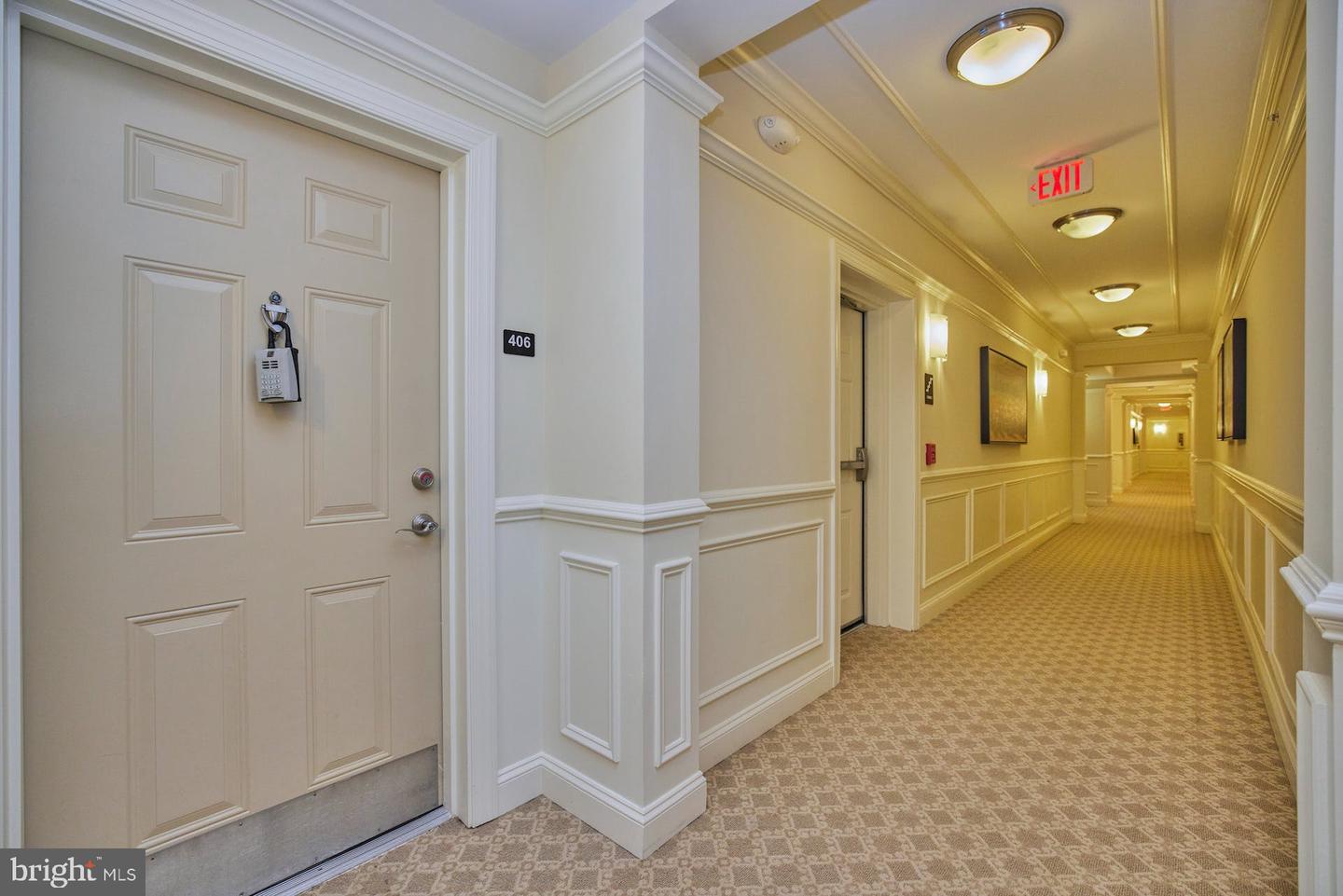 15211 Royal Crest DRIVE Unit: 406