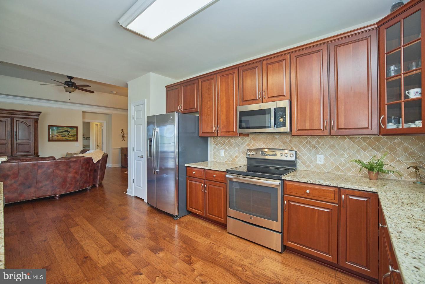 15211 Royal Crest DRIVE Unit: 406