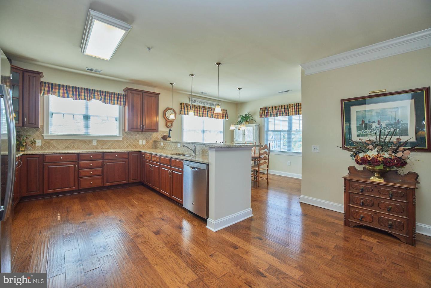 15211 Royal Crest DRIVE Unit: 406
