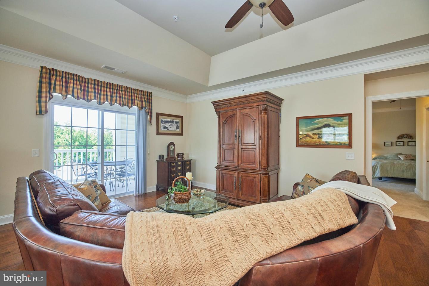 15211 Royal Crest DRIVE Unit: 406