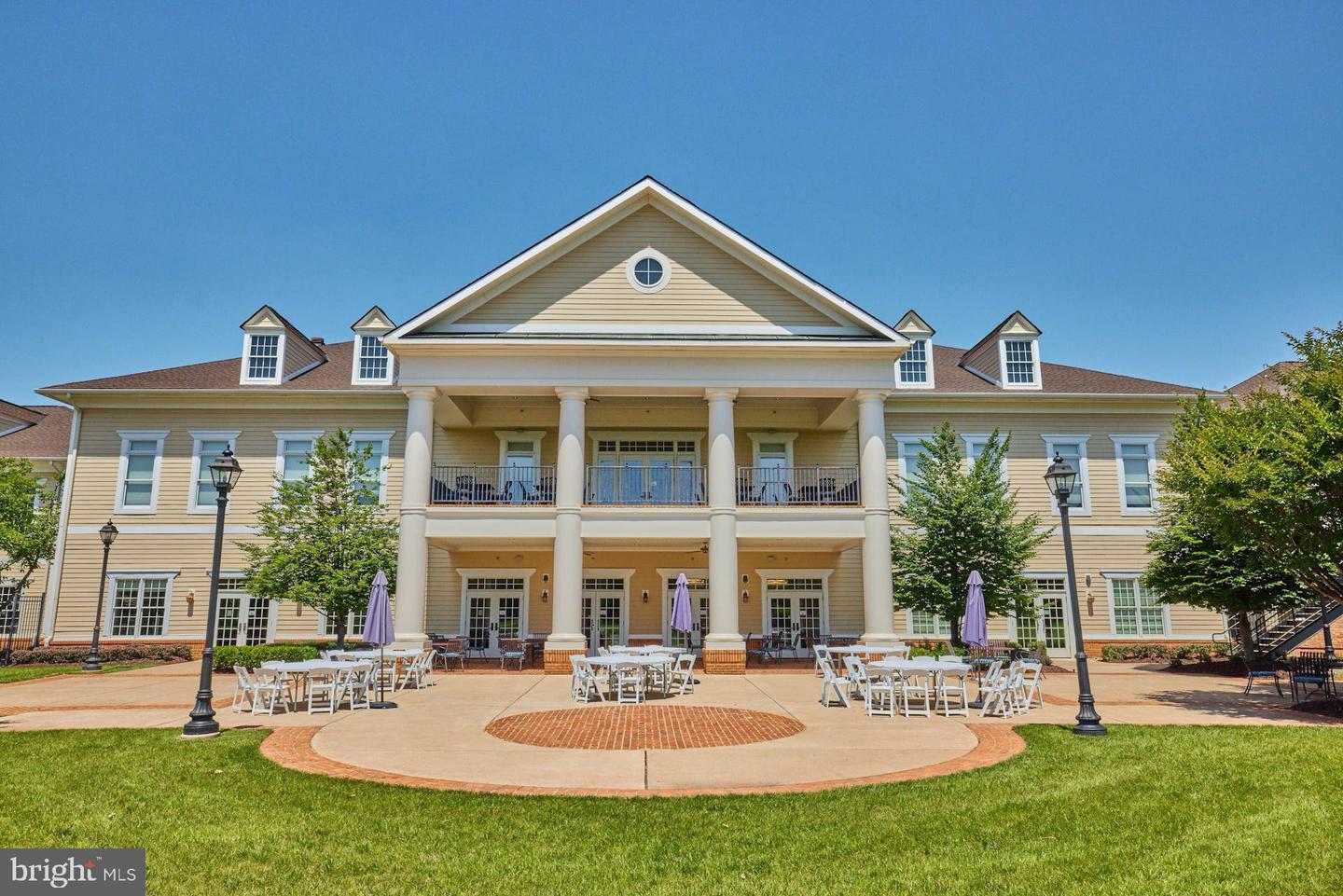 15211 Royal Crest DRIVE Unit: 406