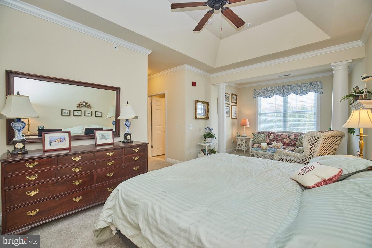 15211 Royal Crest DRIVE Unit: 406