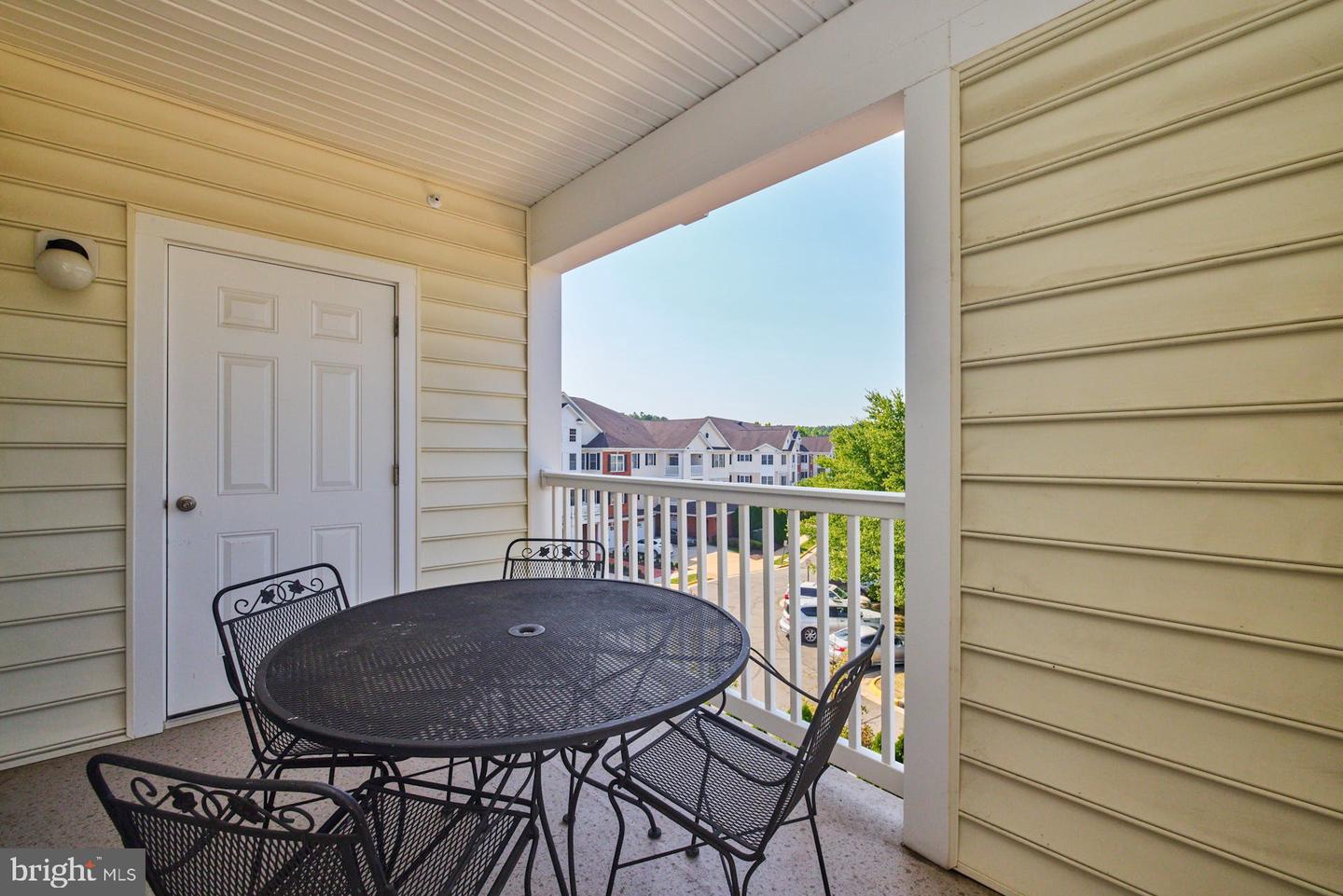15211 Royal Crest DRIVE Unit: 406