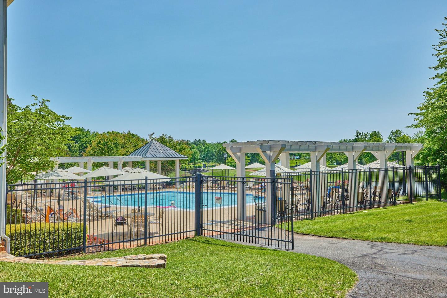 15211 Royal Crest DRIVE Unit: 406