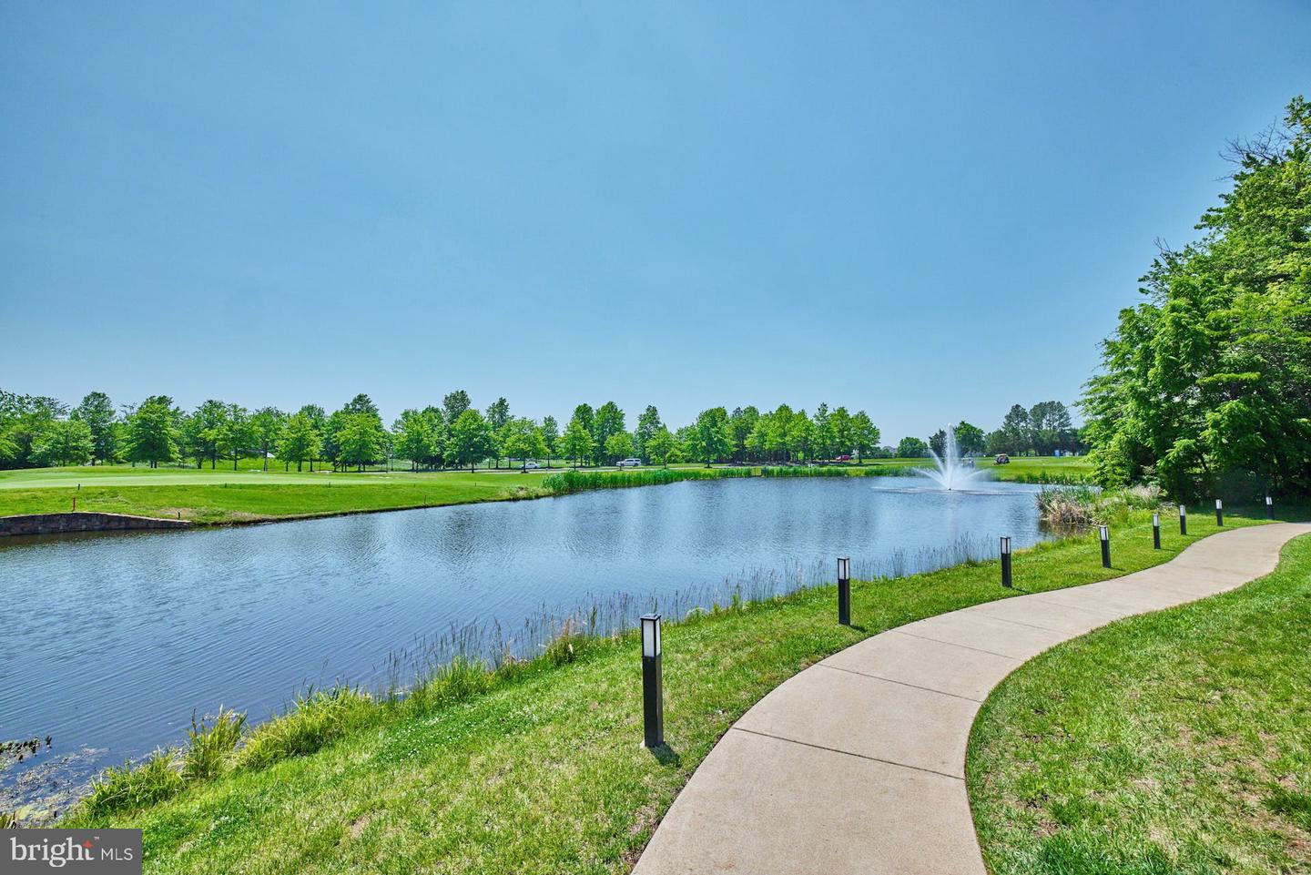 15211 Royal Crest DRIVE Unit: 406