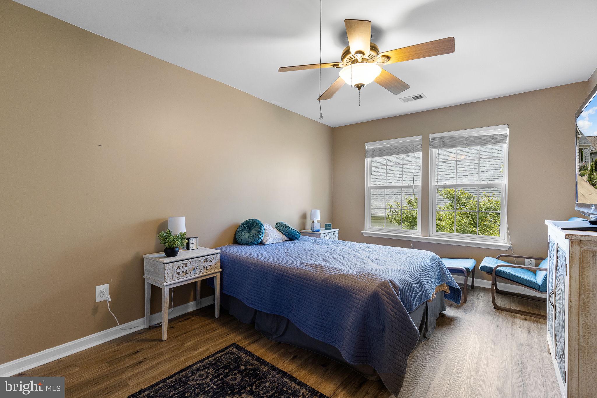 17260 Four Seasons Dr