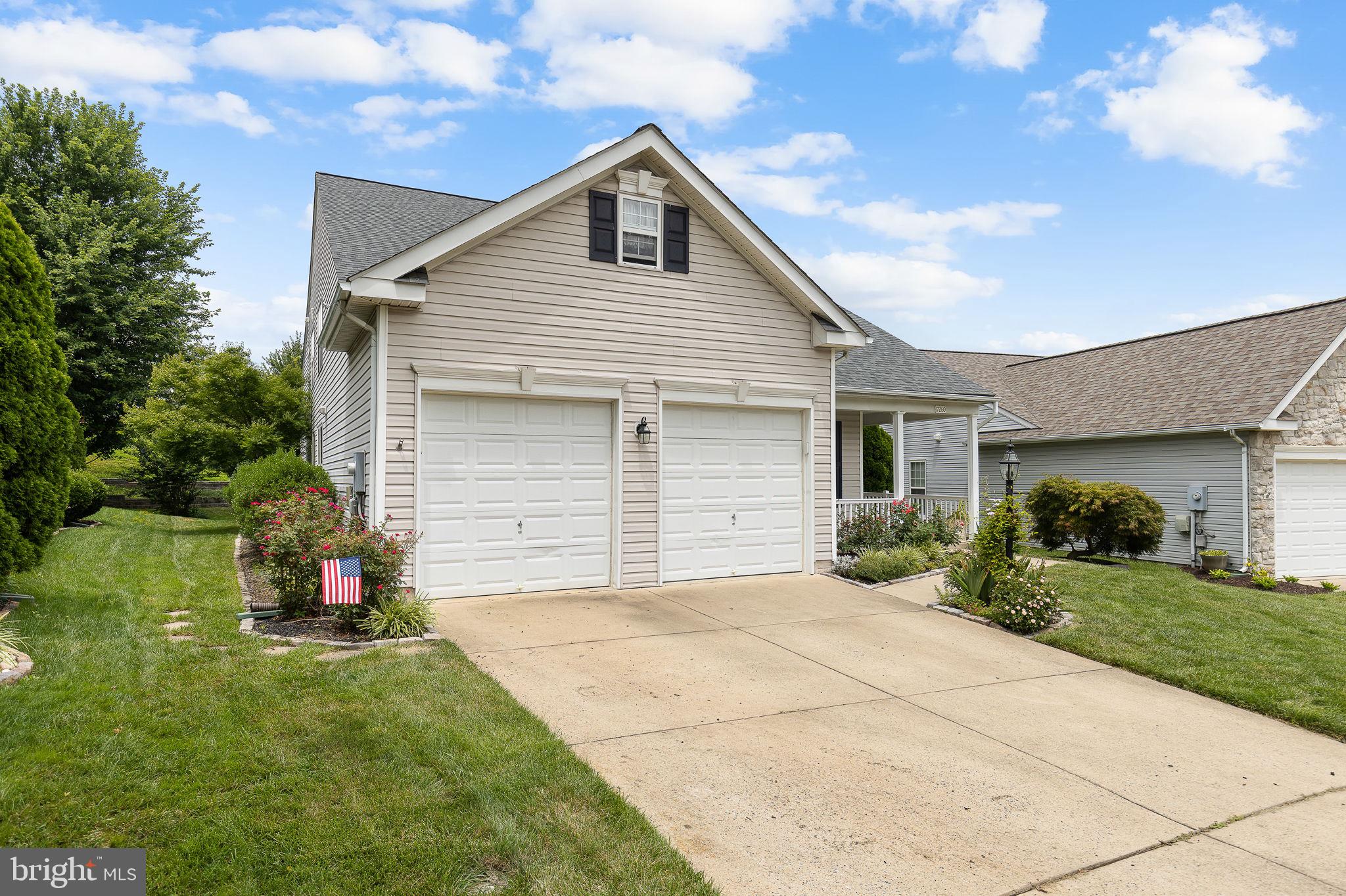 17260 Four Seasons Dr