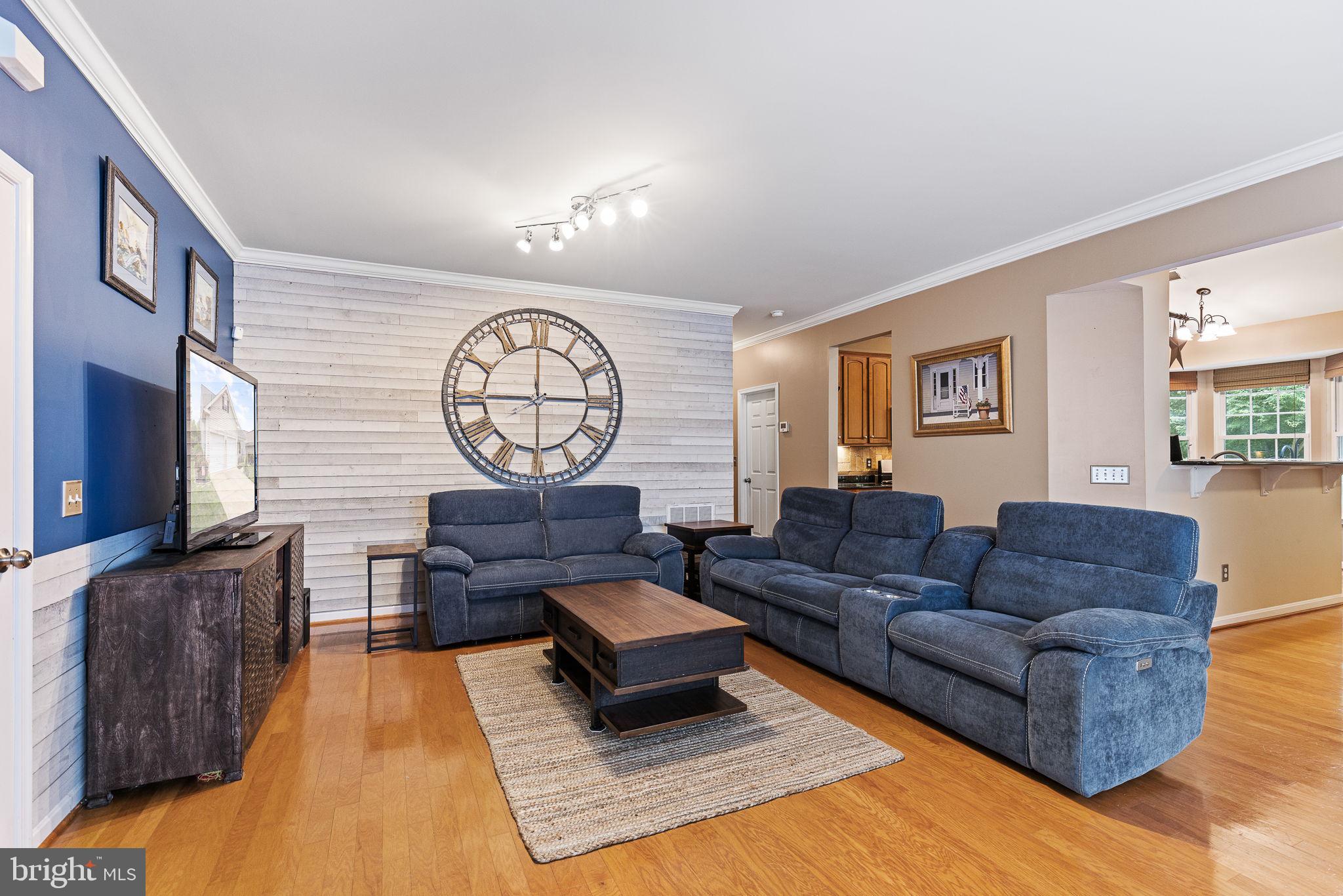 17260 Four Seasons Dr