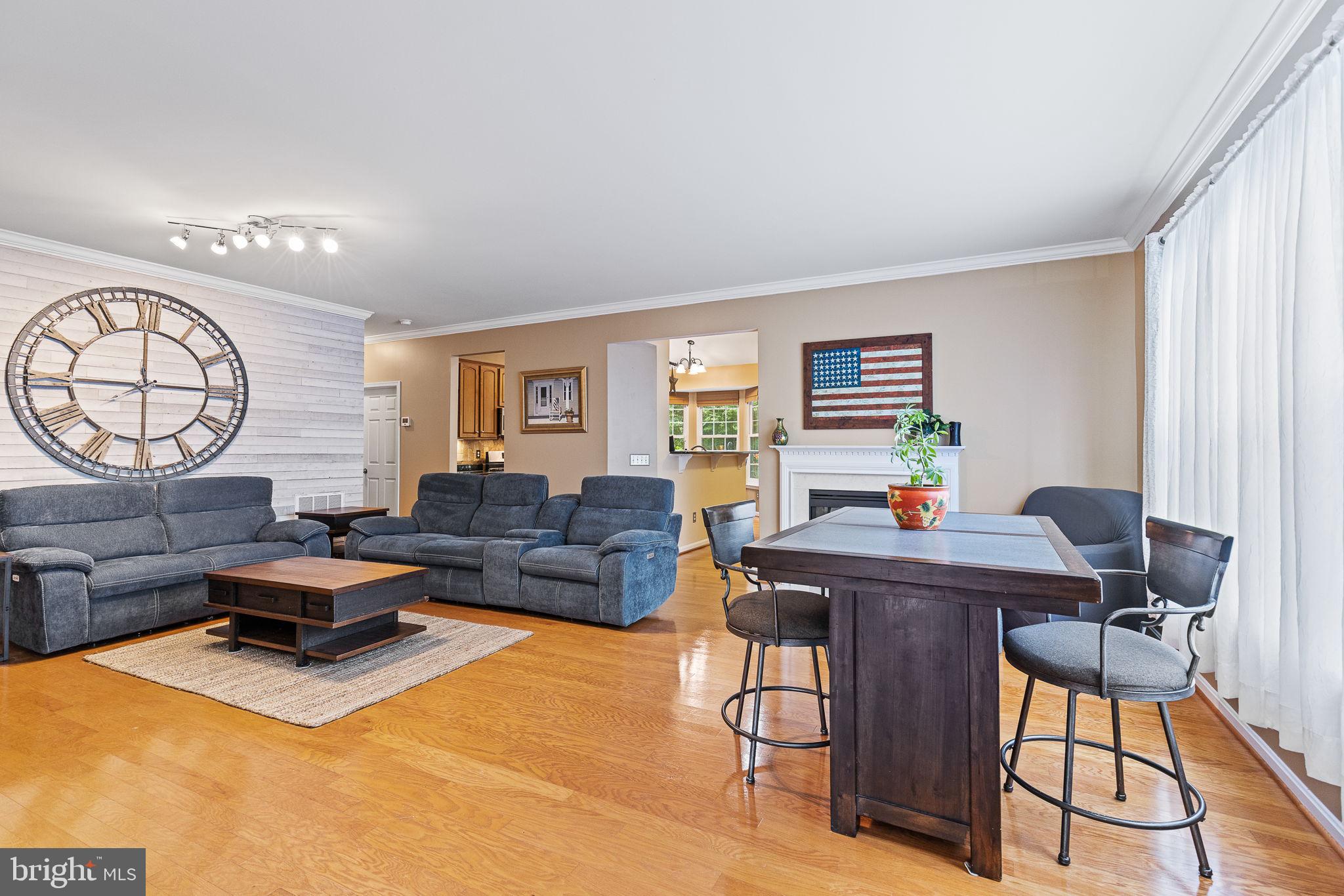 17260 Four Seasons Dr