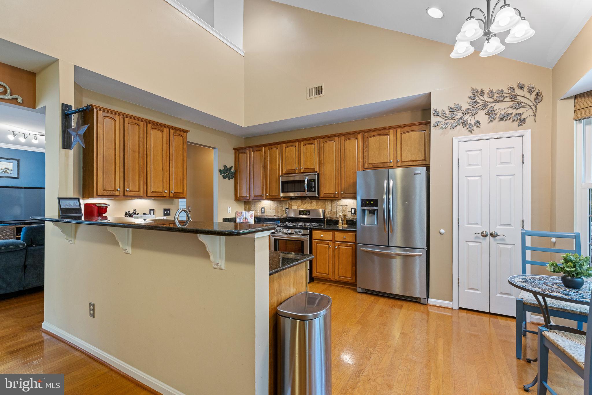 17260 Four Seasons Dr