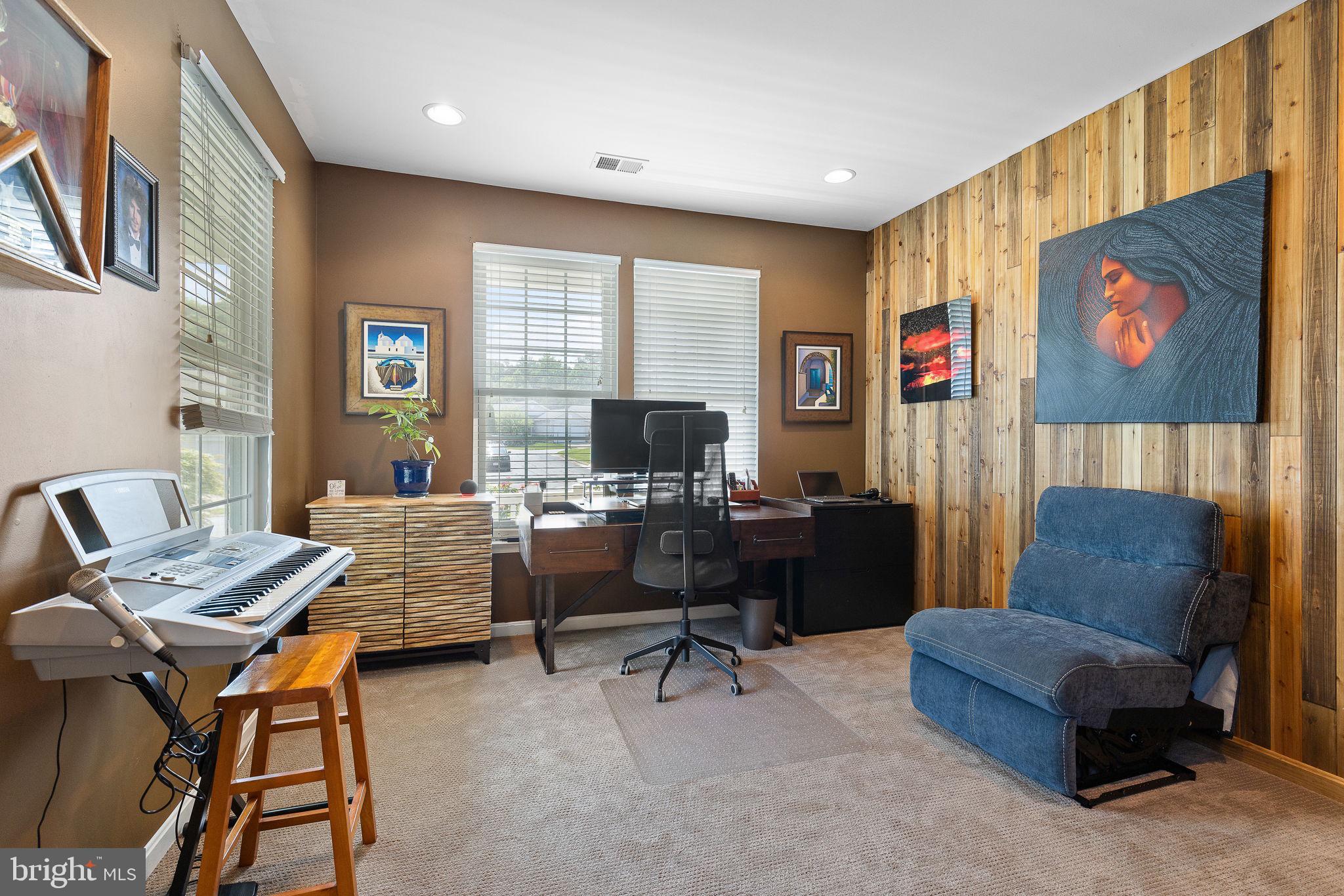 17260 Four Seasons Dr