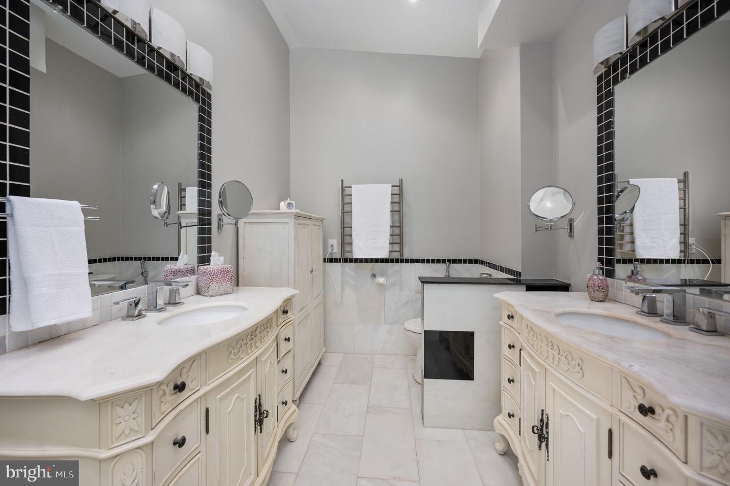 12019 Parkriver DRIVE