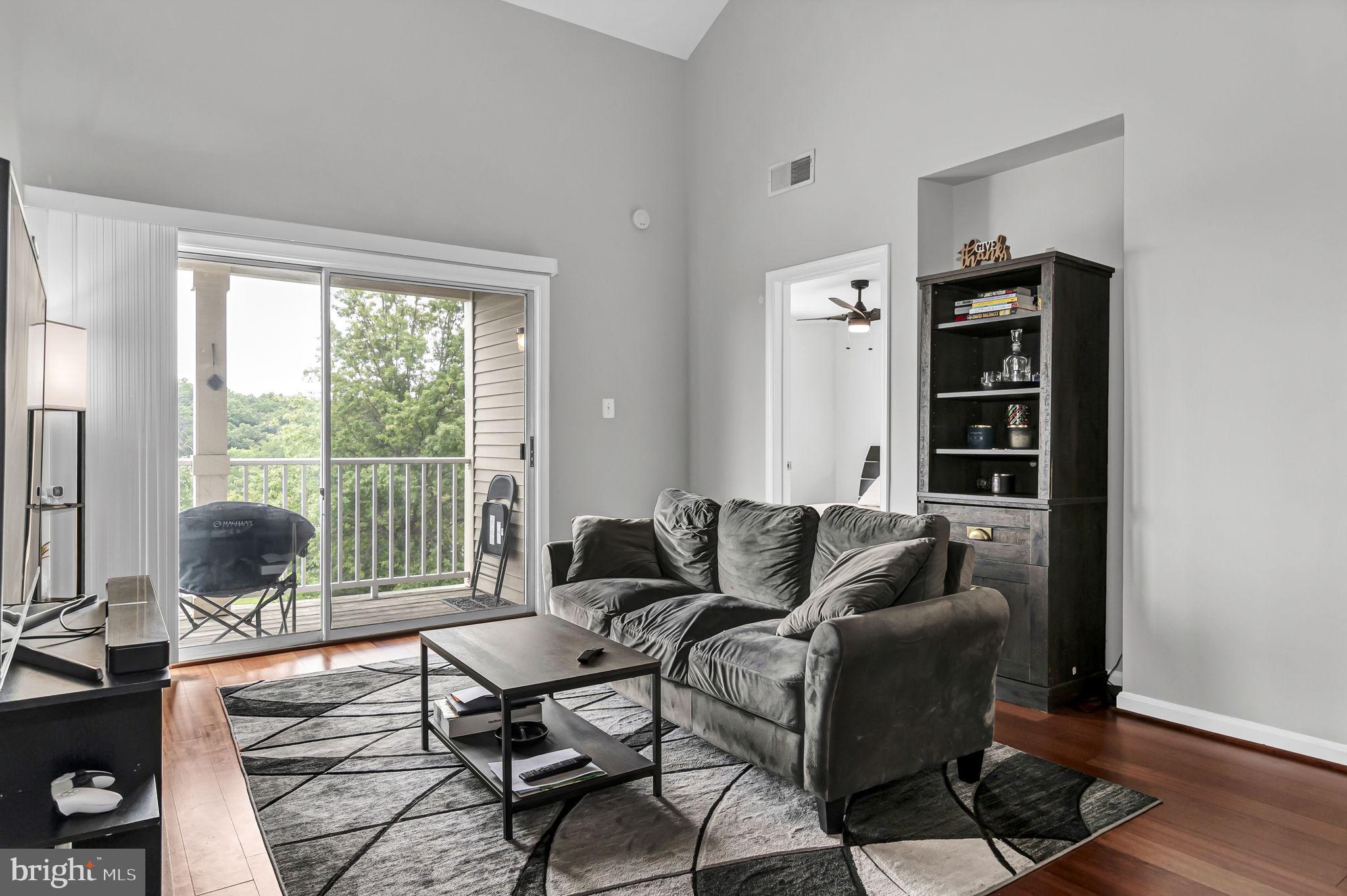 1066 Gardenview Loop Loop Unit: 402