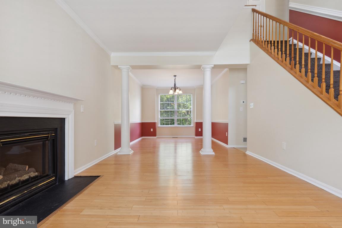 6178 Oaklawn LANE