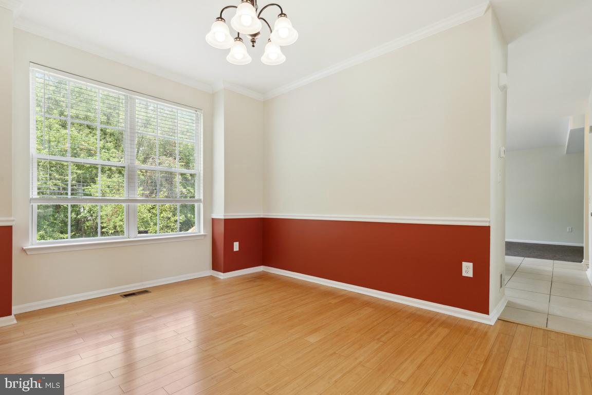 6178 Oaklawn LANE