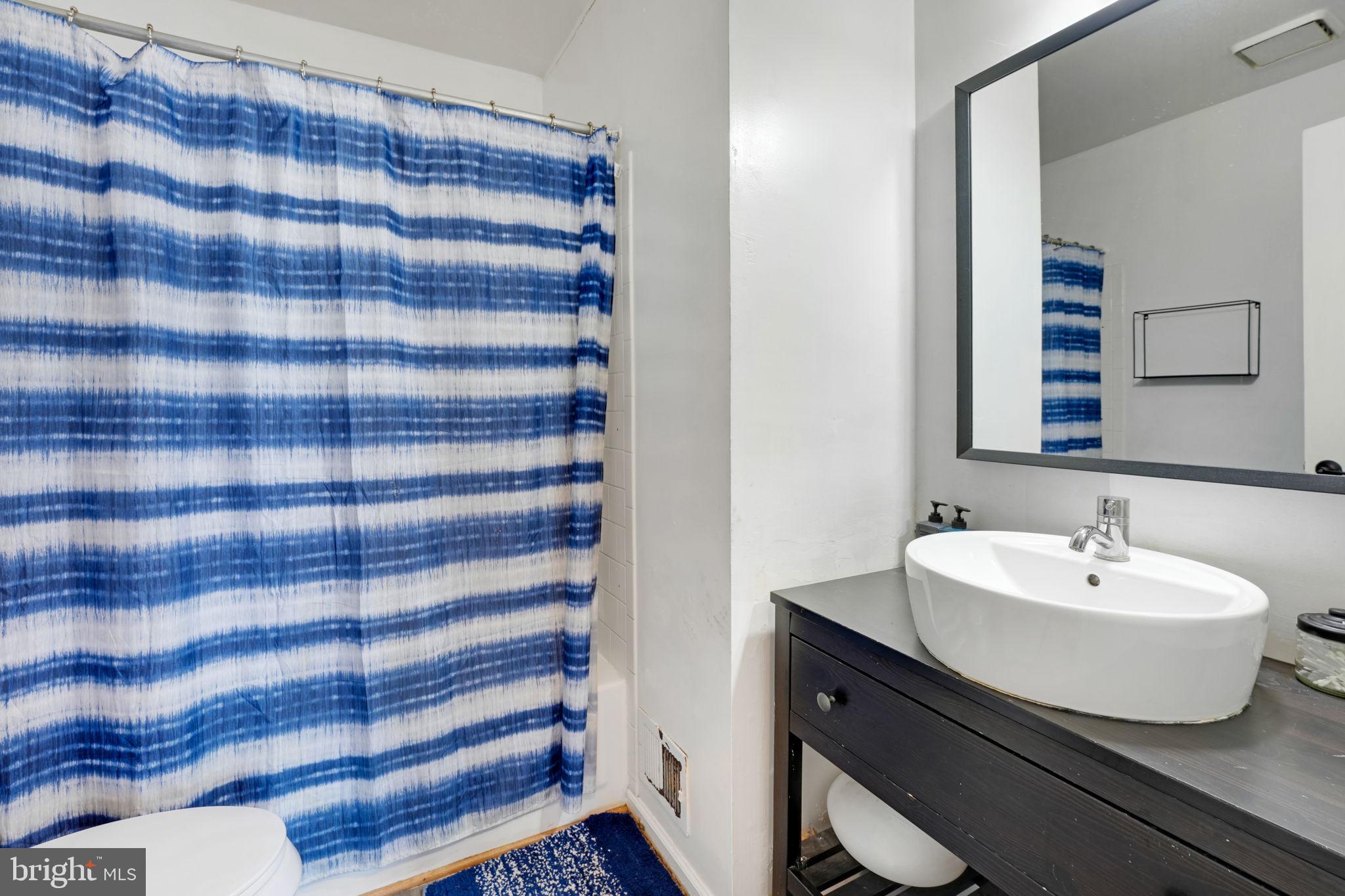 3111 Antrim CIRCLE