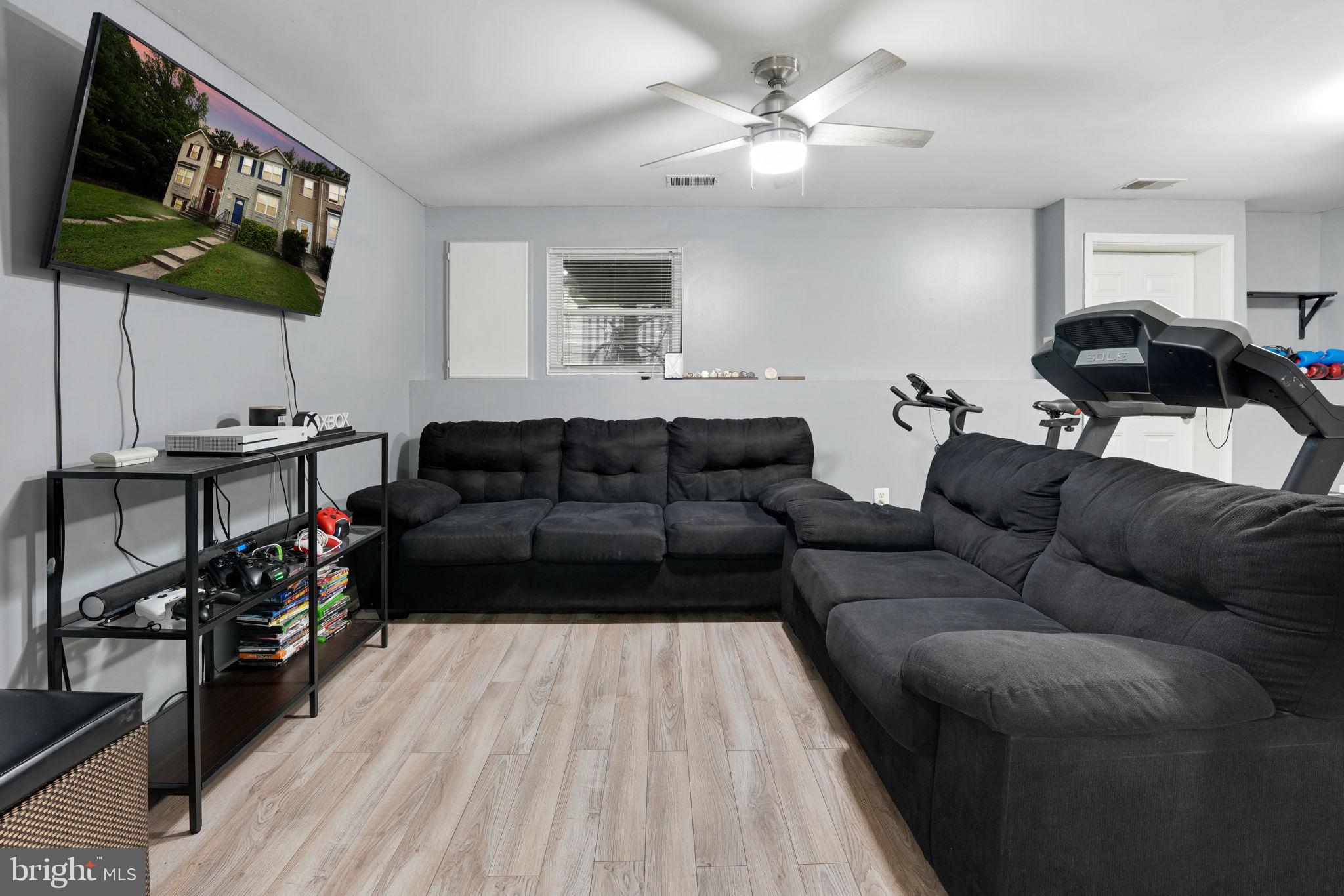 3111 Antrim CIRCLE
