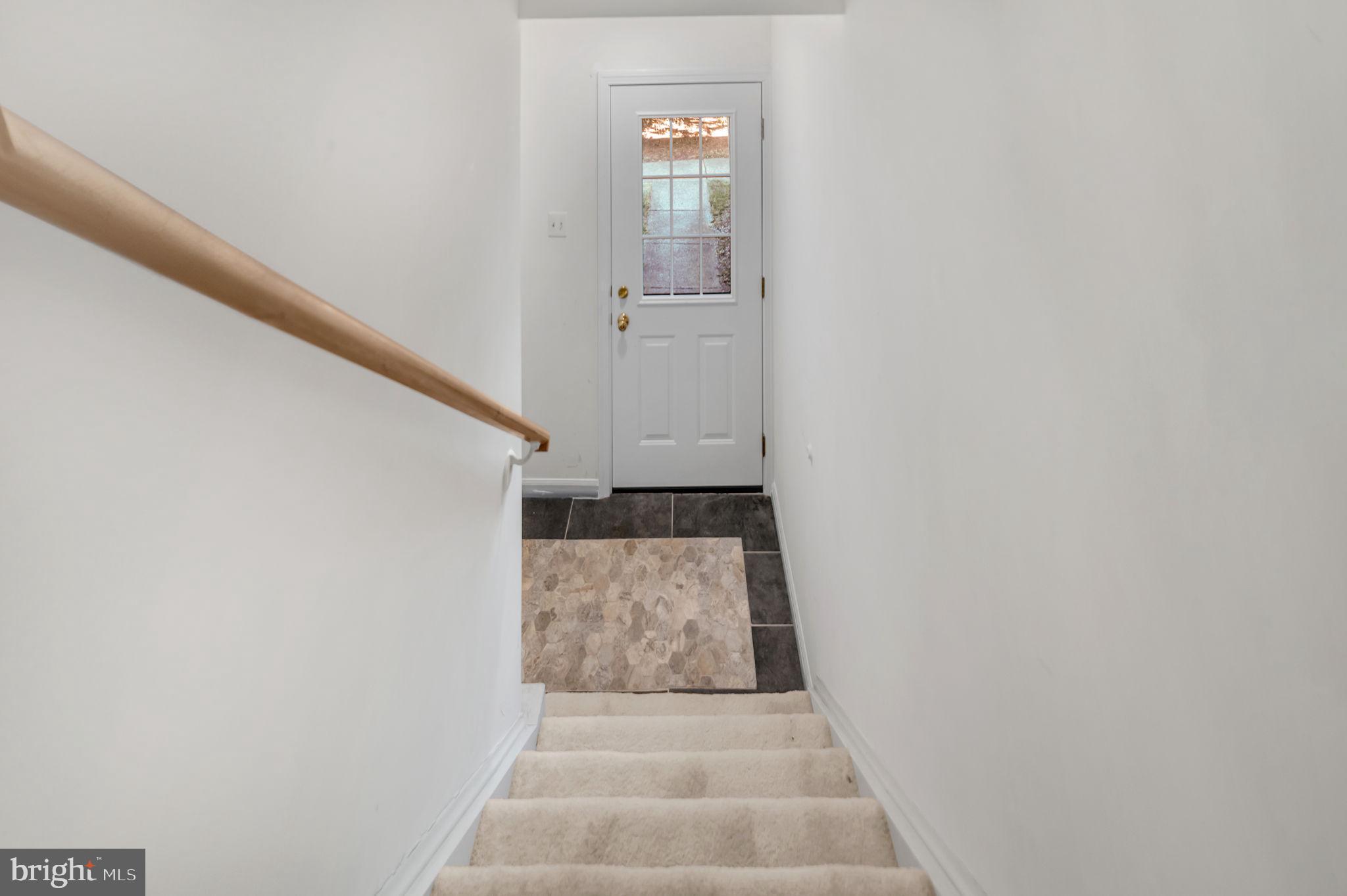 7561 Belle Grae DRIVE