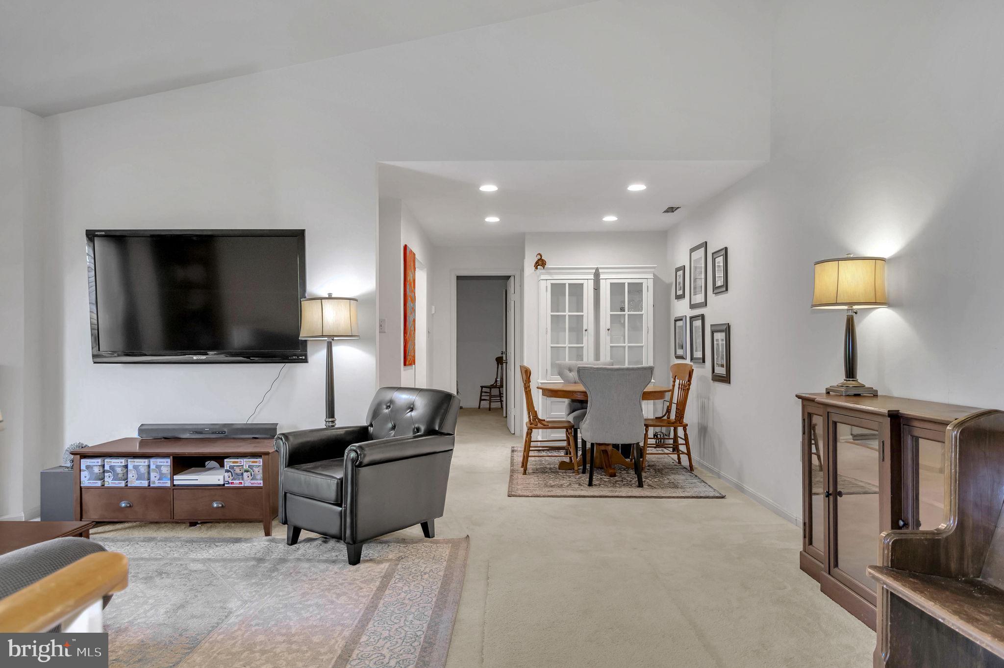 7561 Belle Grae DRIVE