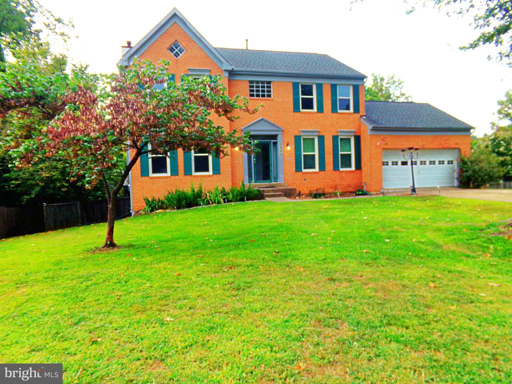 3590 Lions Field ROAD