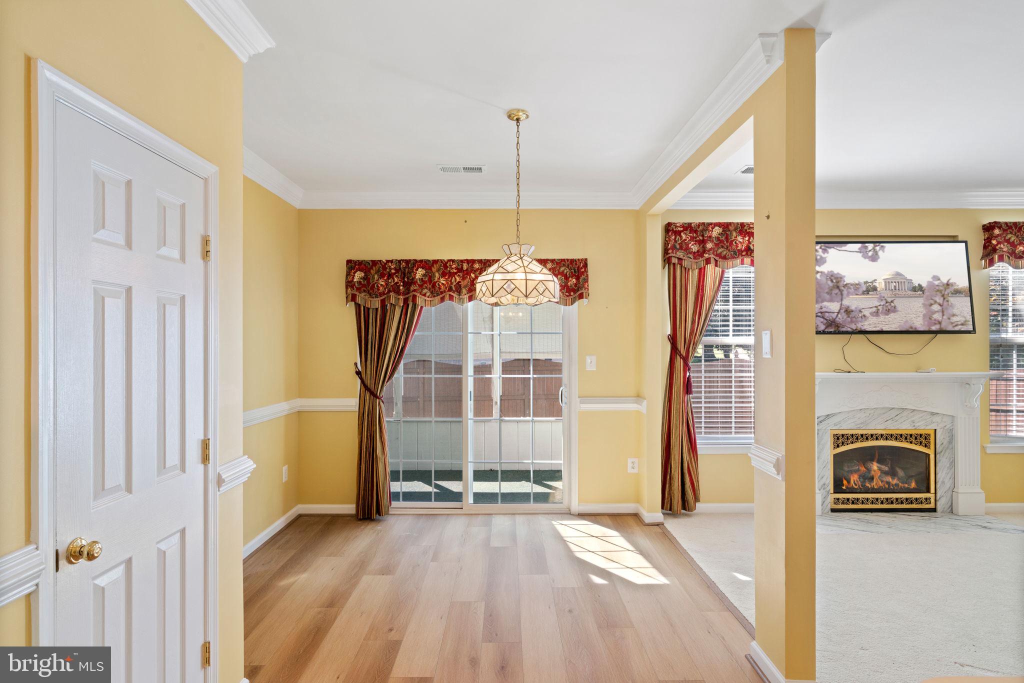5835 Moonbeam DRIVE