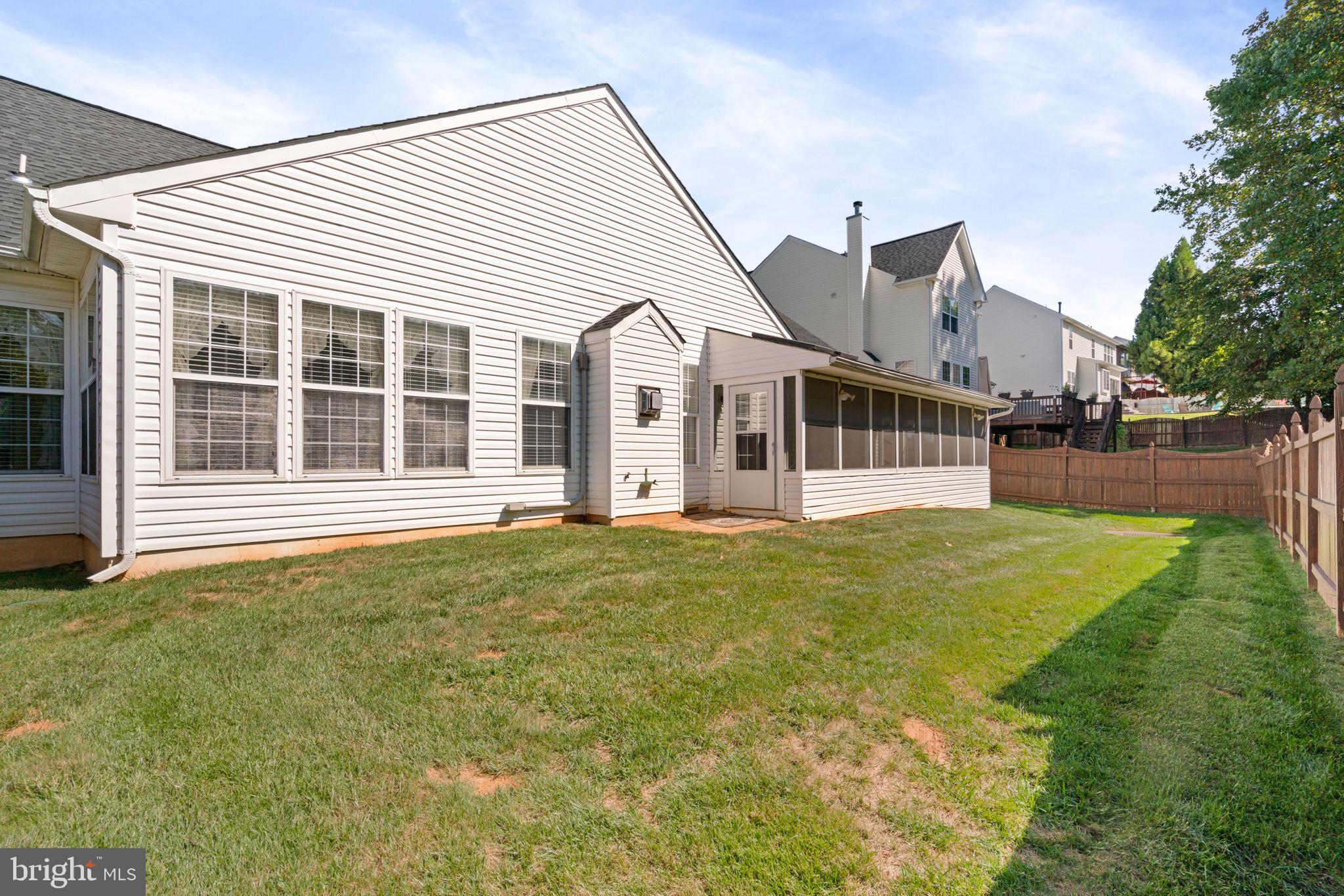 5835 Moonbeam DRIVE