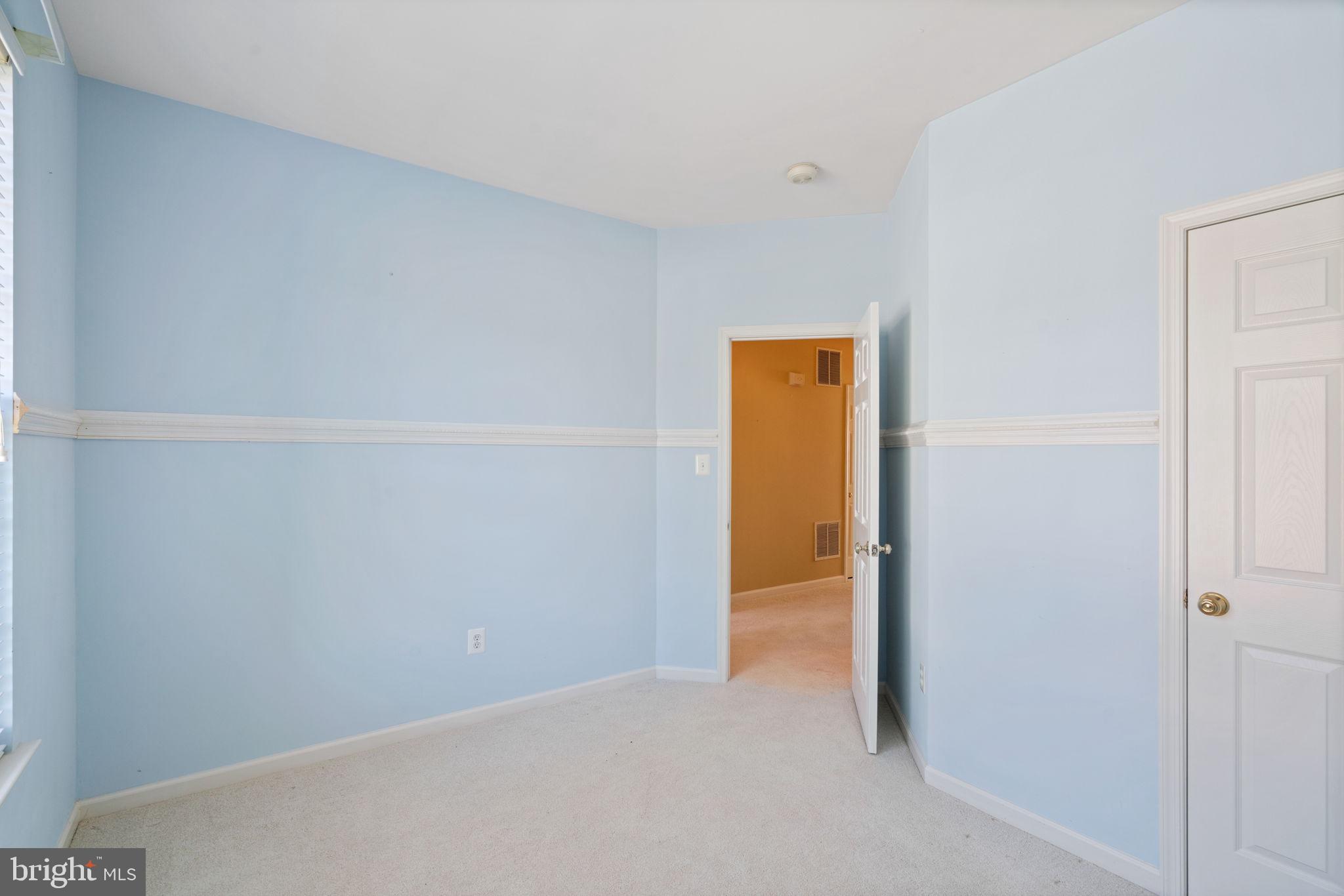 5835 Moonbeam DRIVE