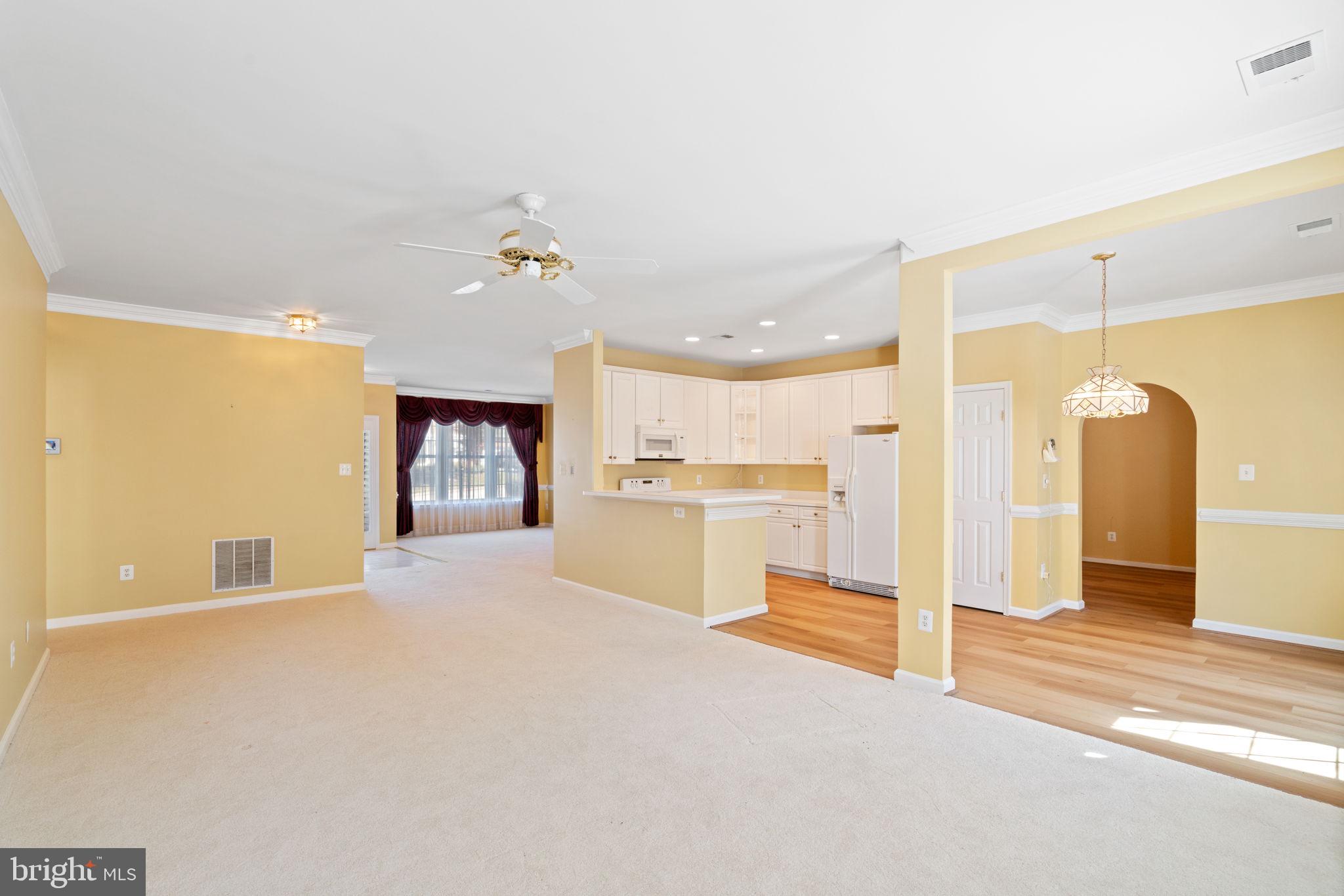 5835 Moonbeam DRIVE