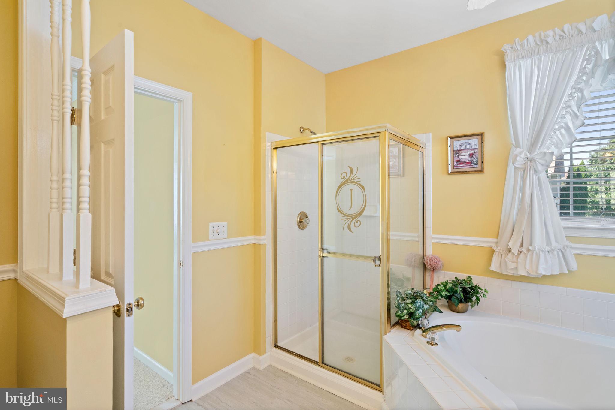5835 Moonbeam DRIVE