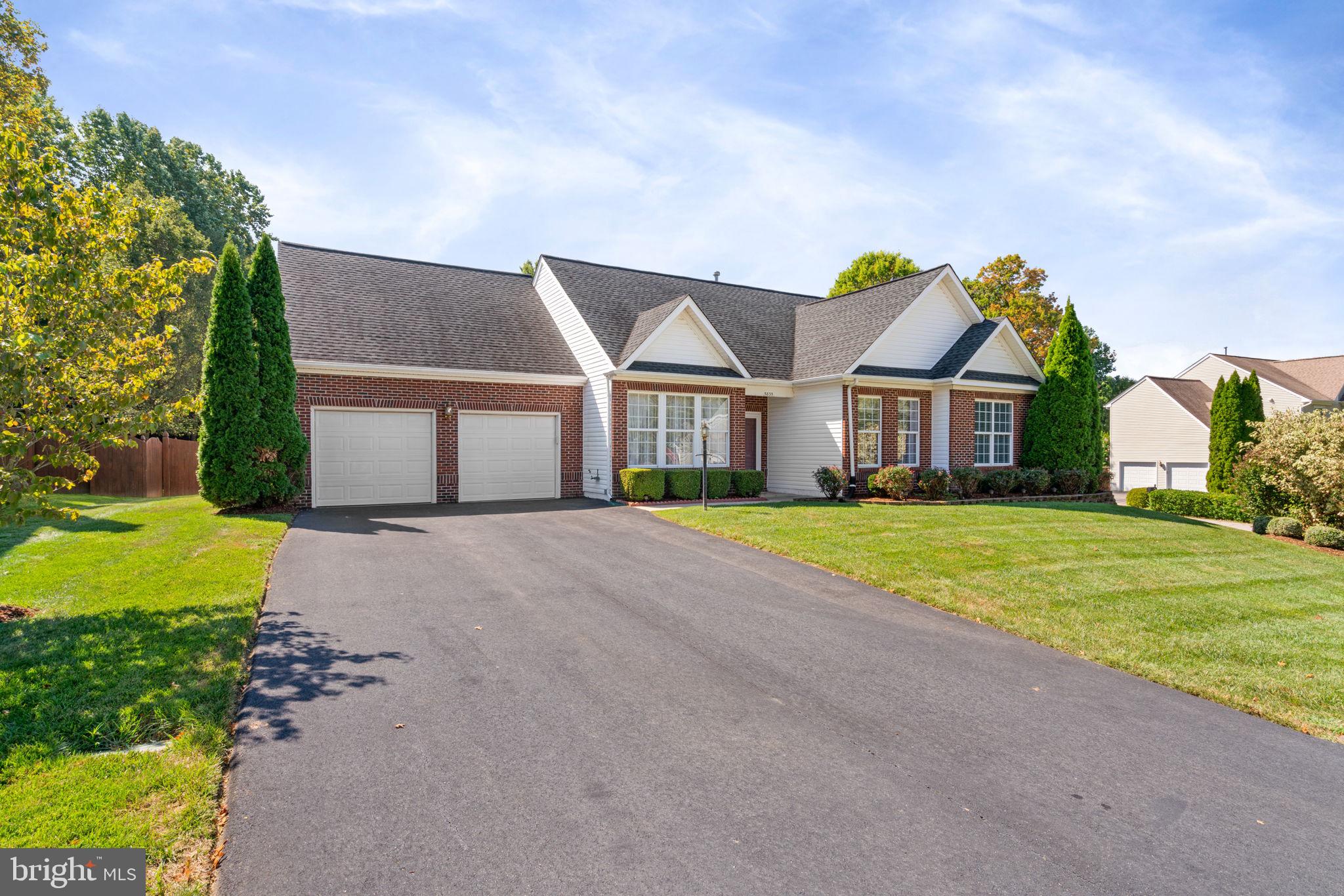 5835 Moonbeam DRIVE