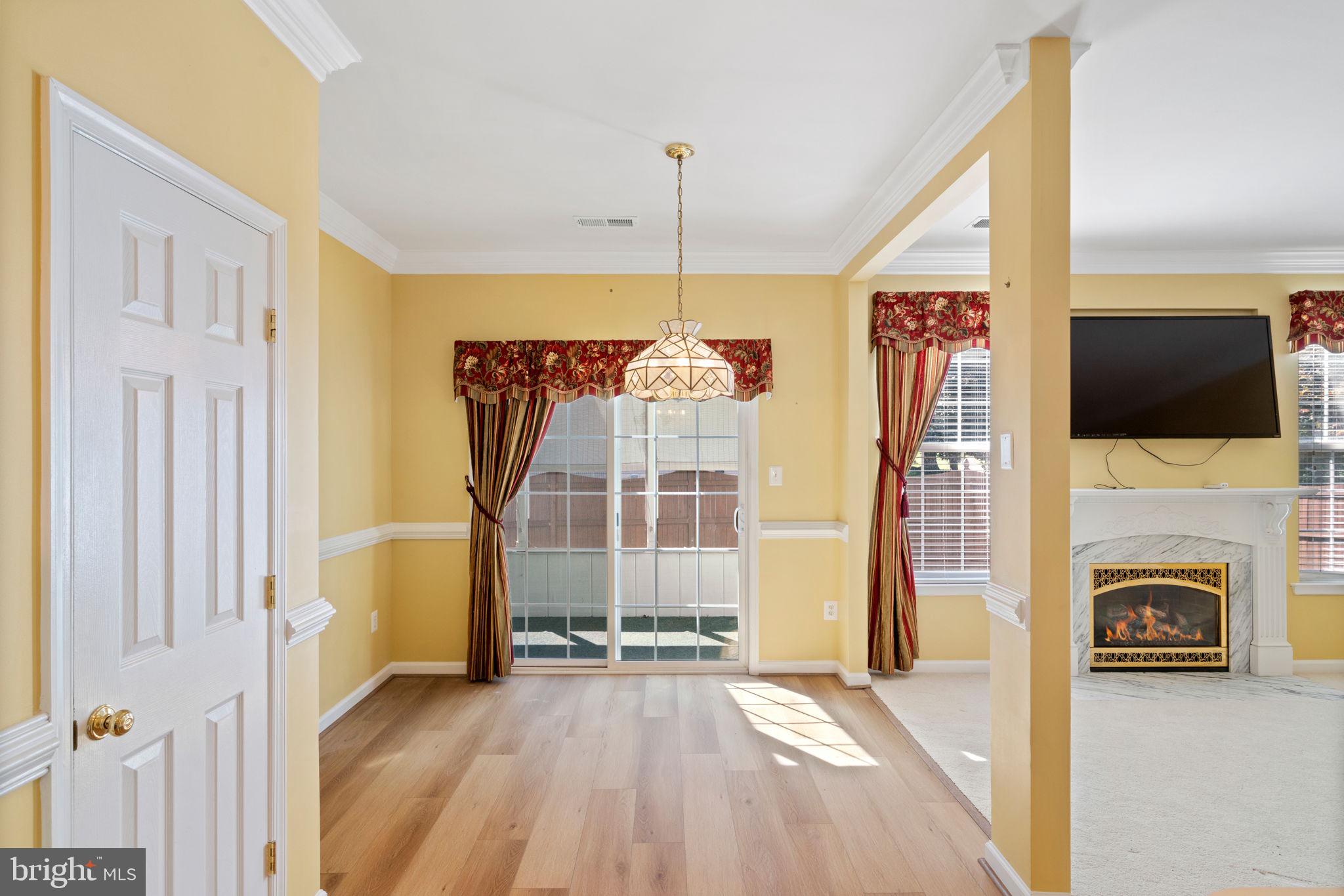 5835 Moonbeam DRIVE