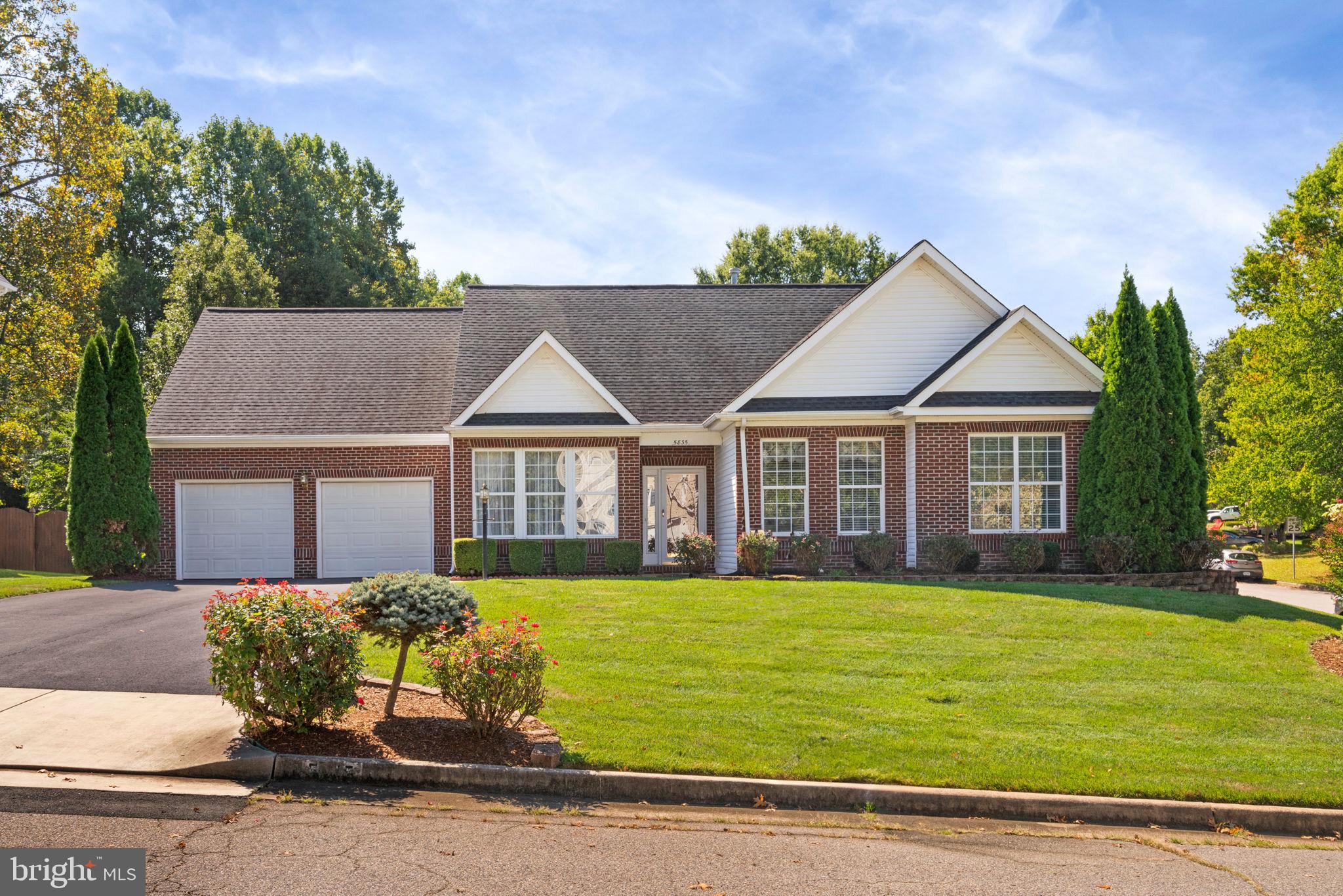 5835 Moonbeam DRIVE