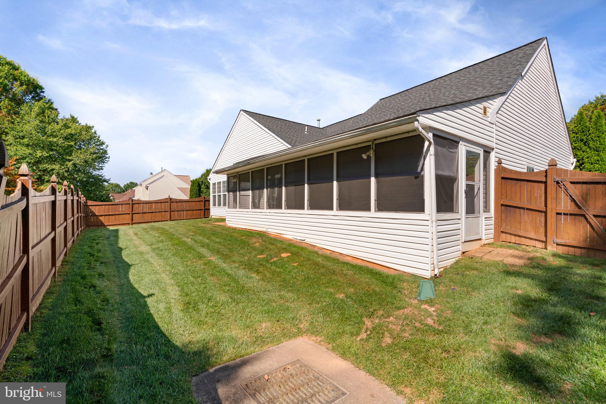 5835 Moonbeam DRIVE