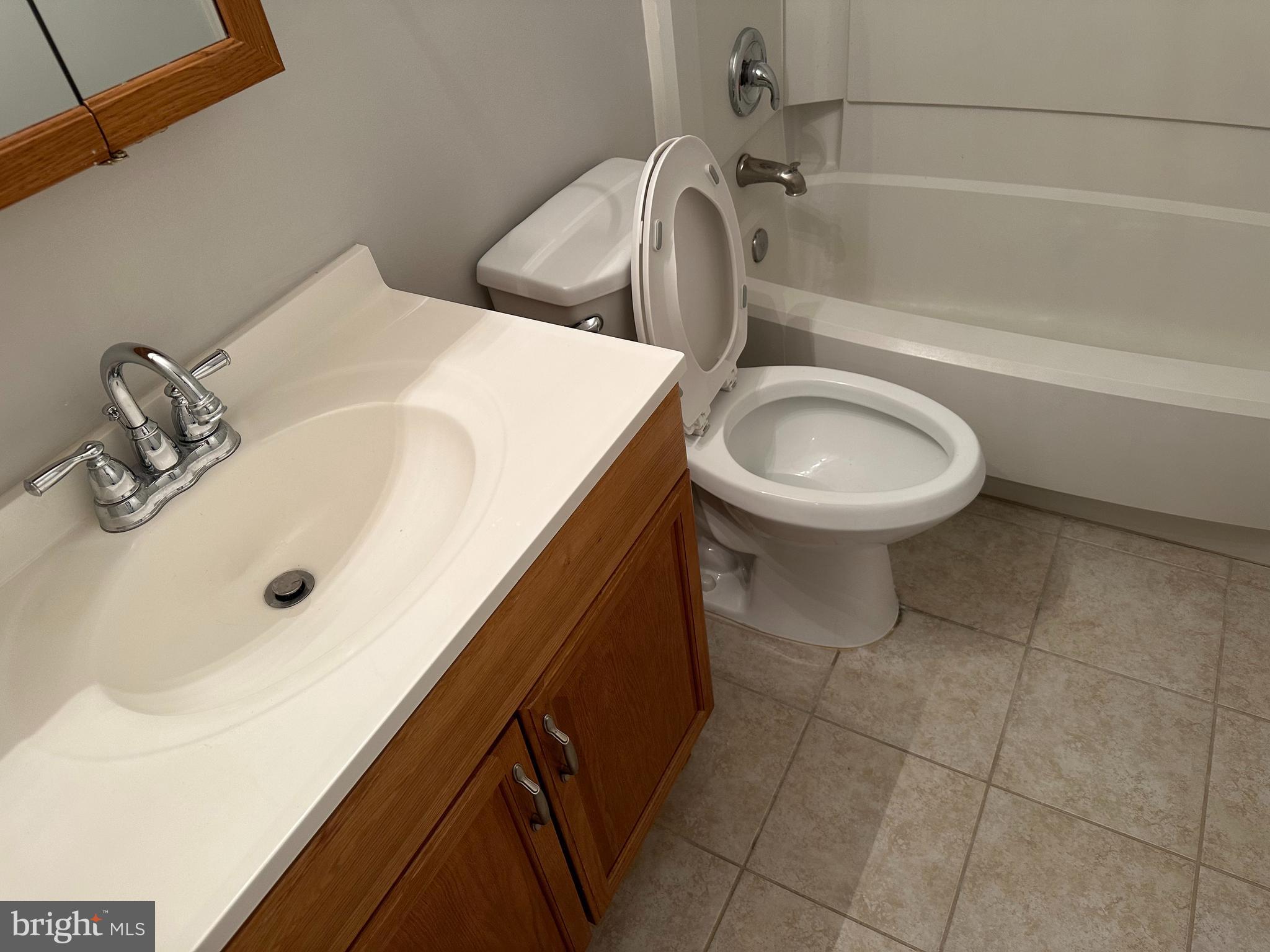 10166 Wilmington STREET