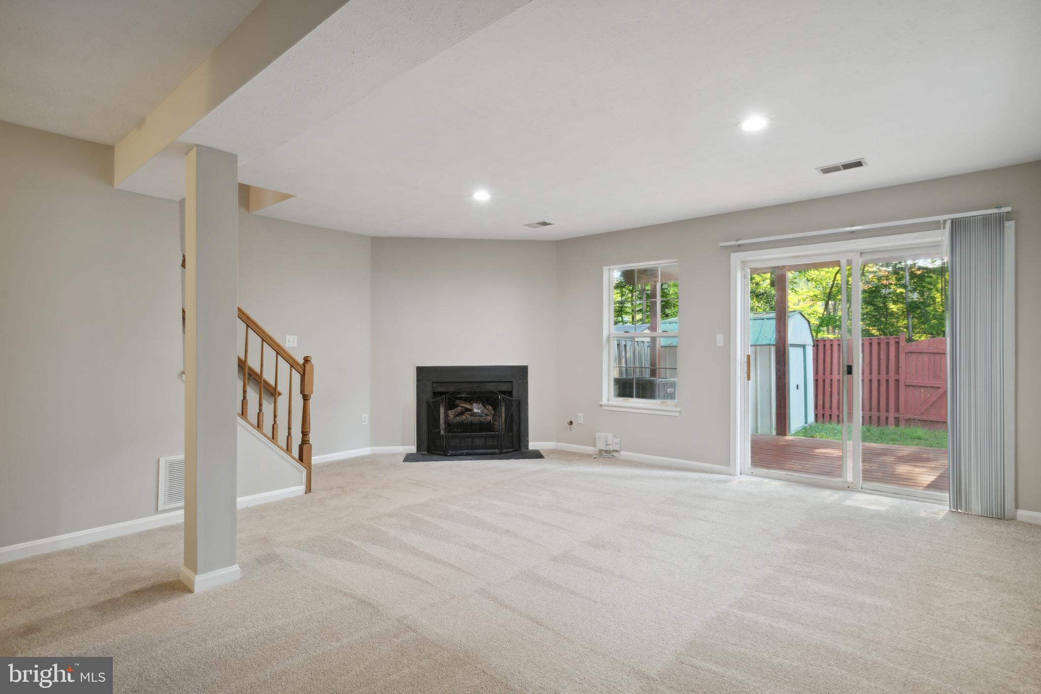 5163 Race Pointe PLACE