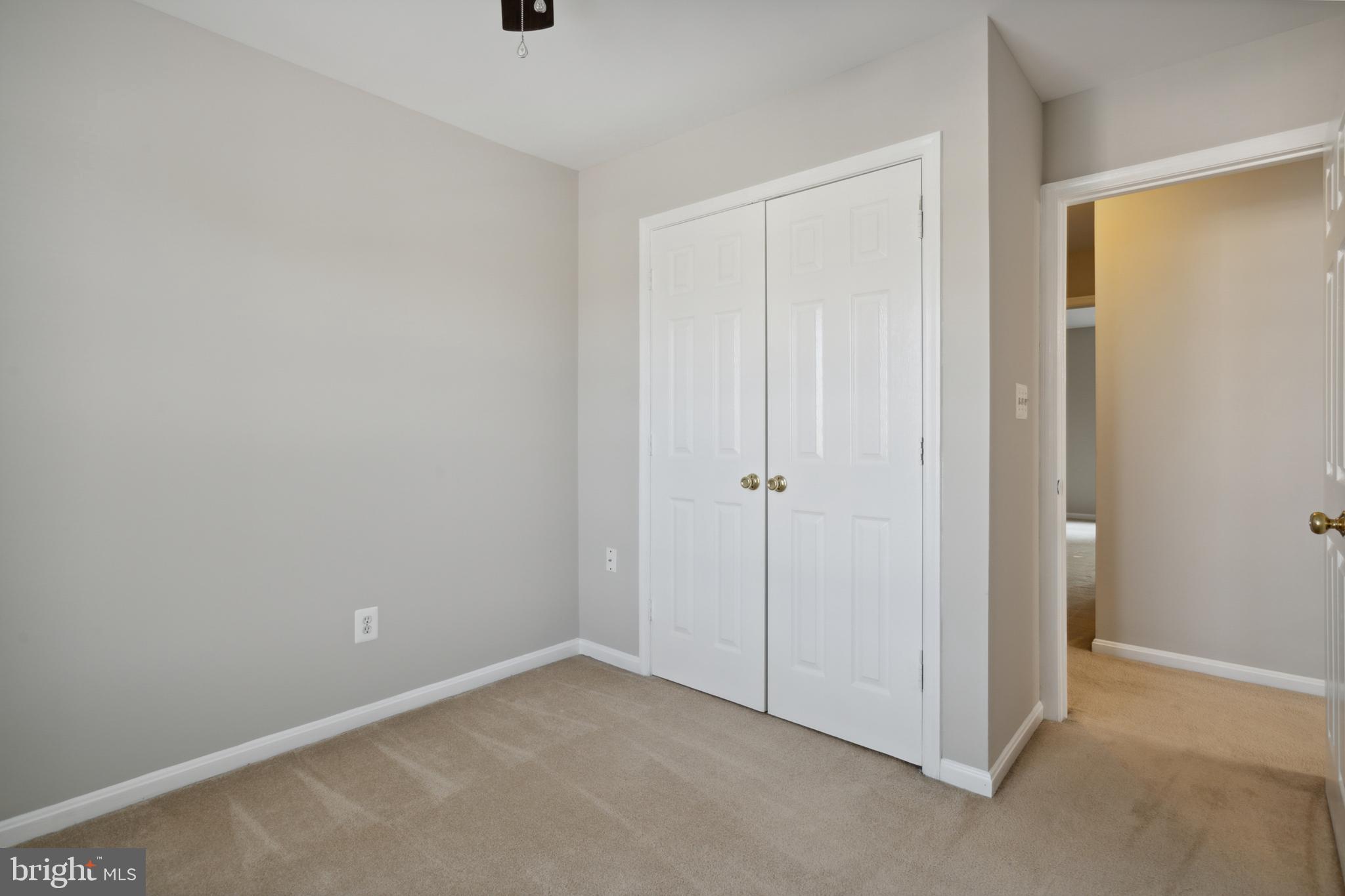 5163 Race Pointe PLACE