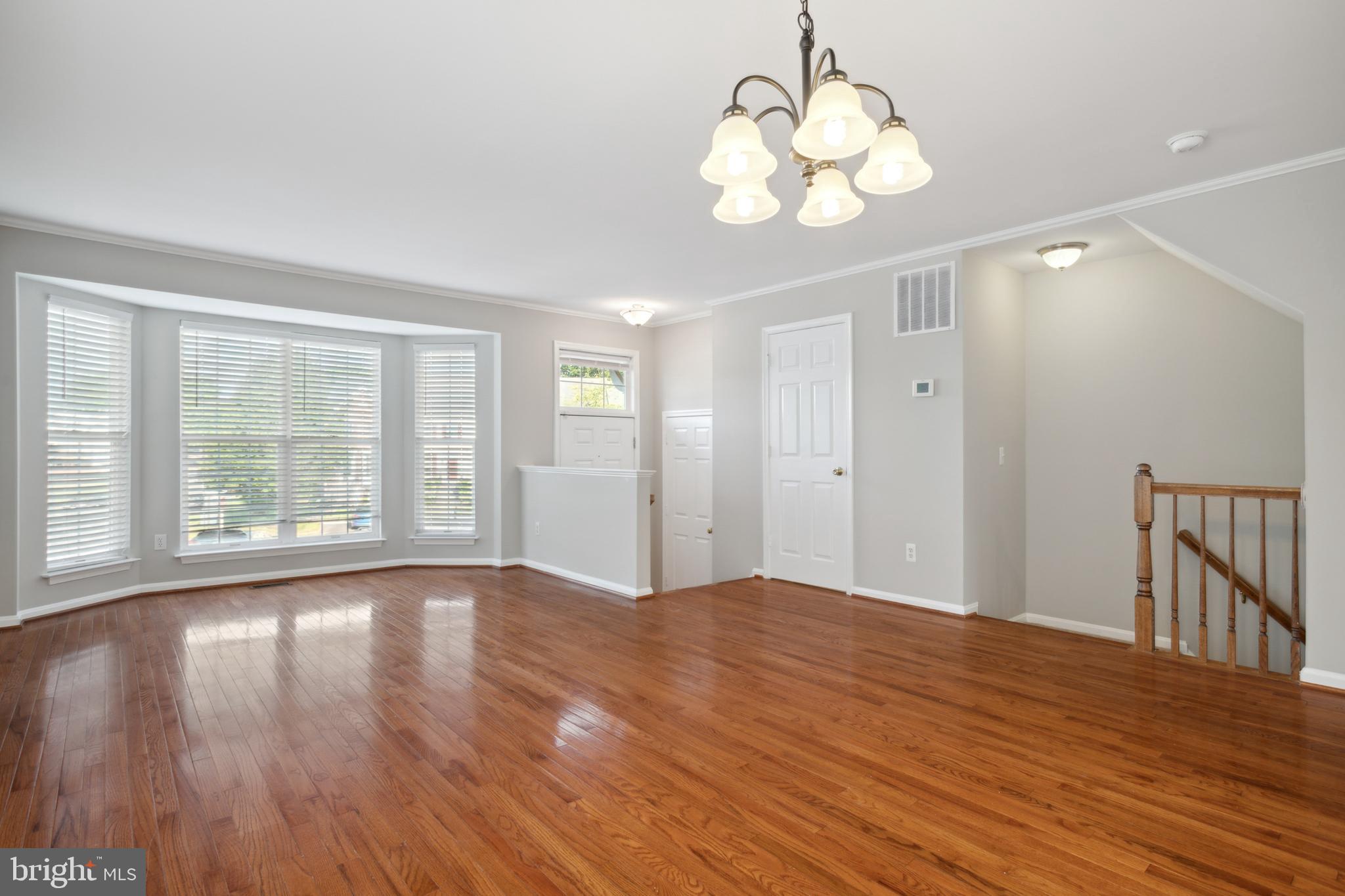 5163 Race Pointe PLACE